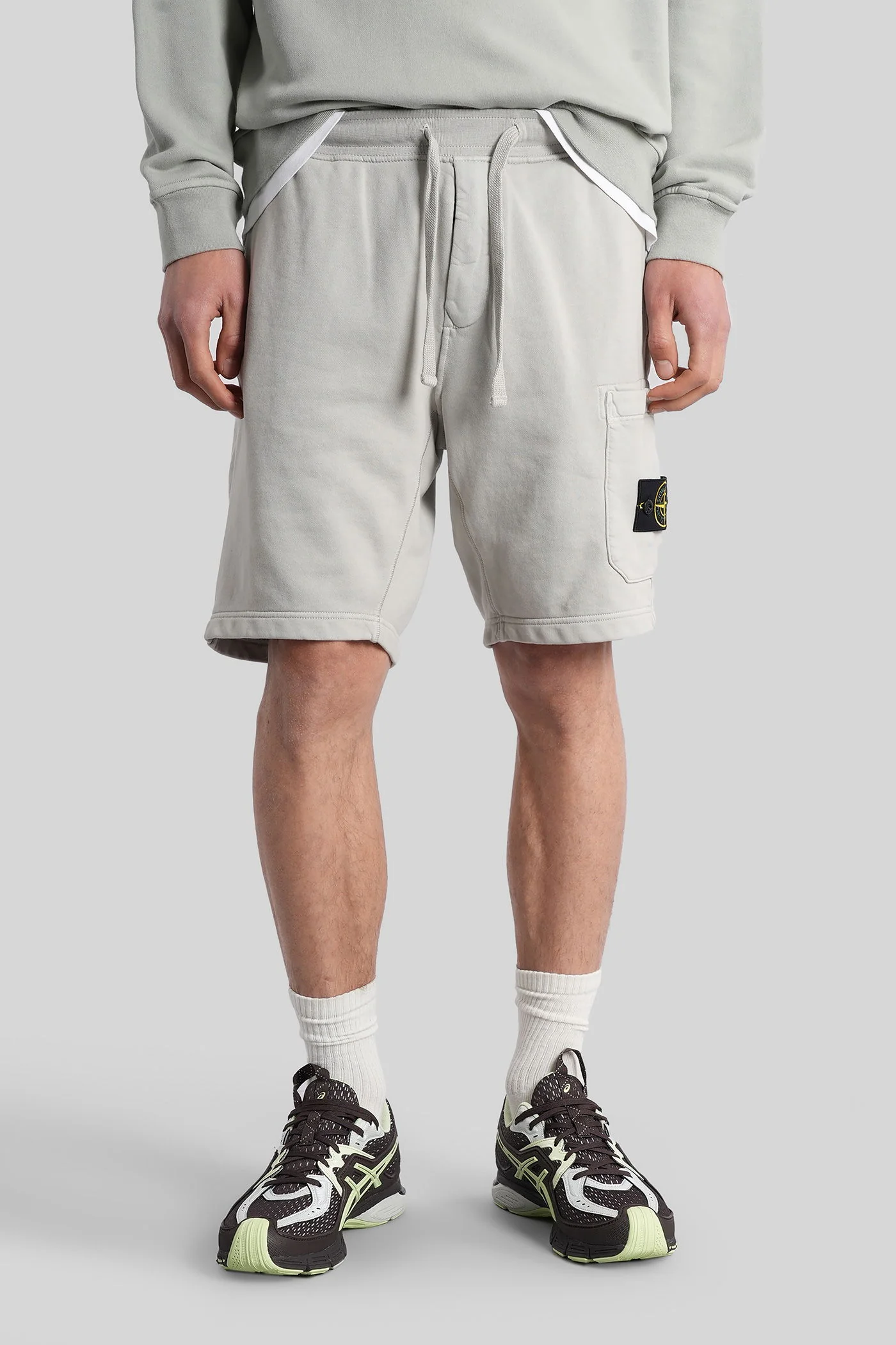 Shorts in grey cotton