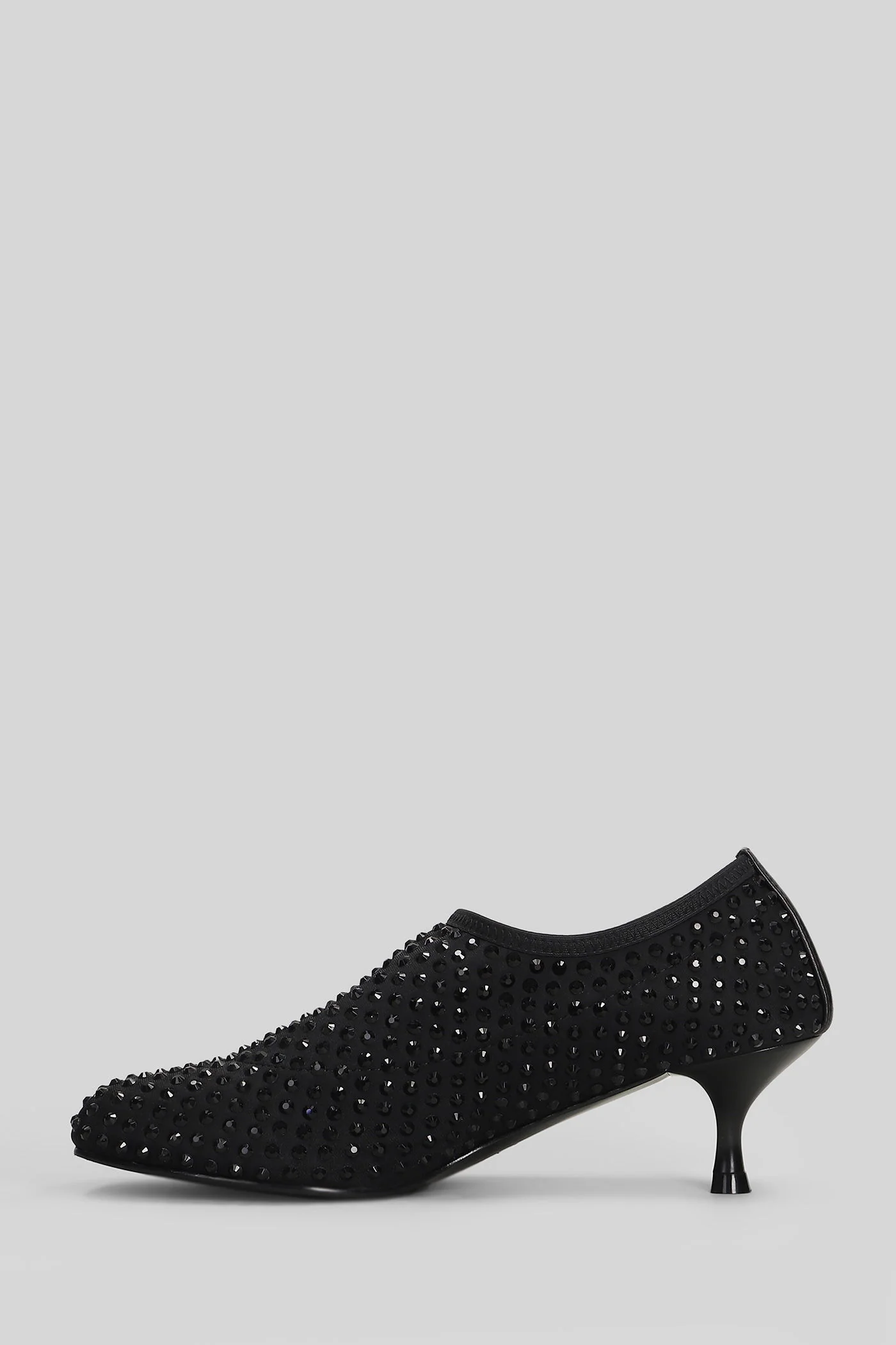 Pumps in black fabric - Image 2