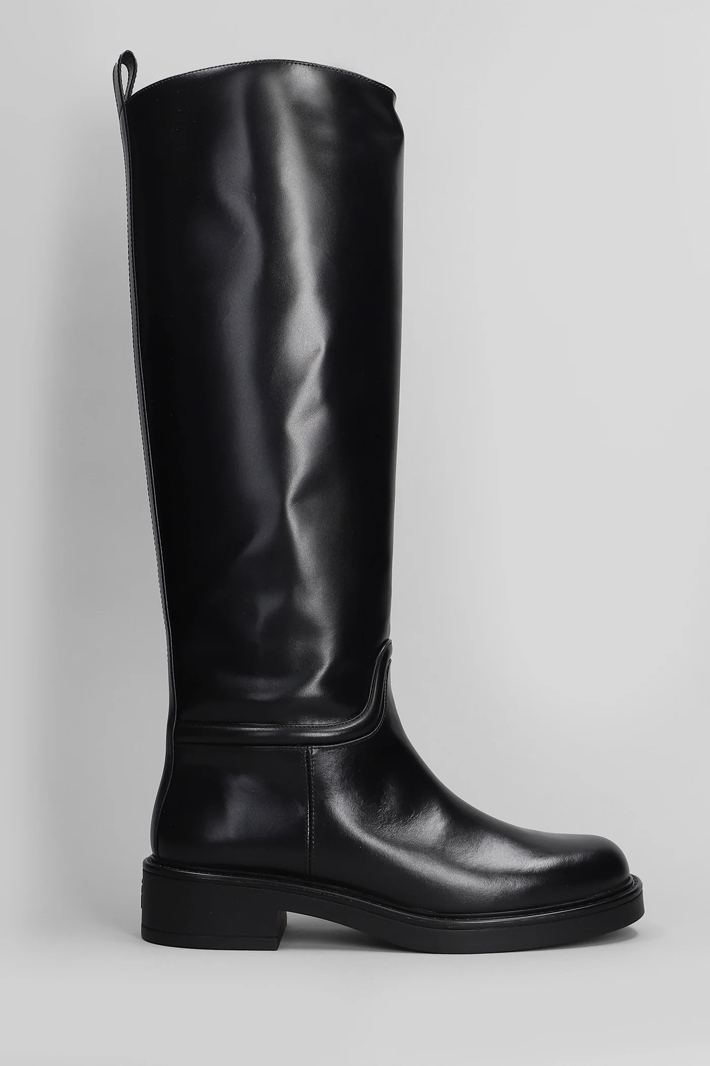 Celia low heels boots in black leather