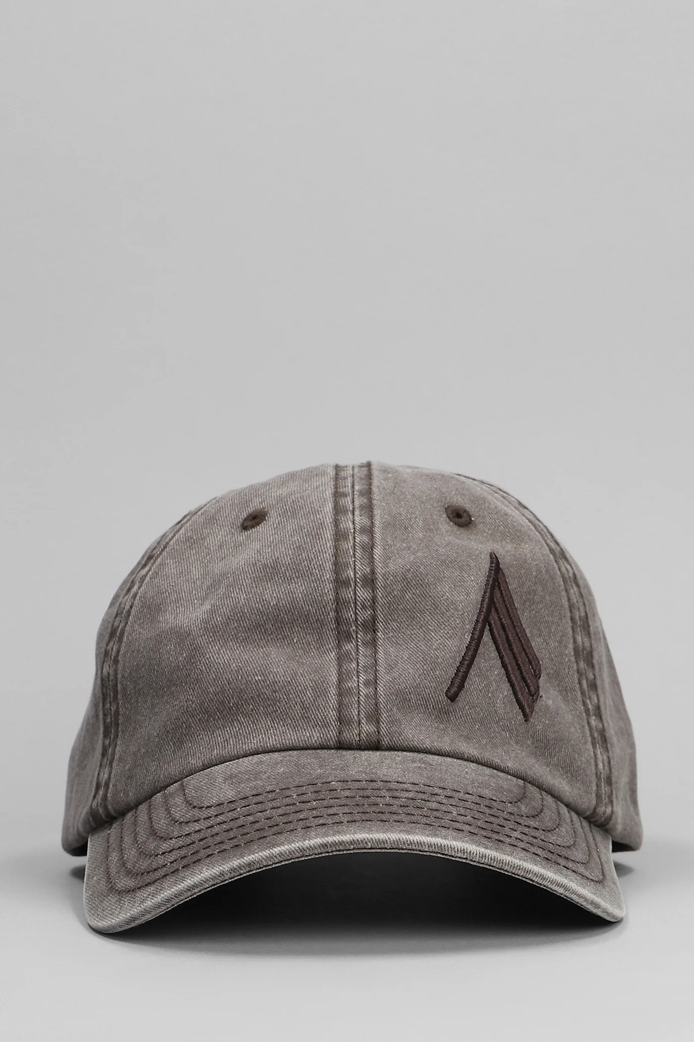 Hats in brown cotton
