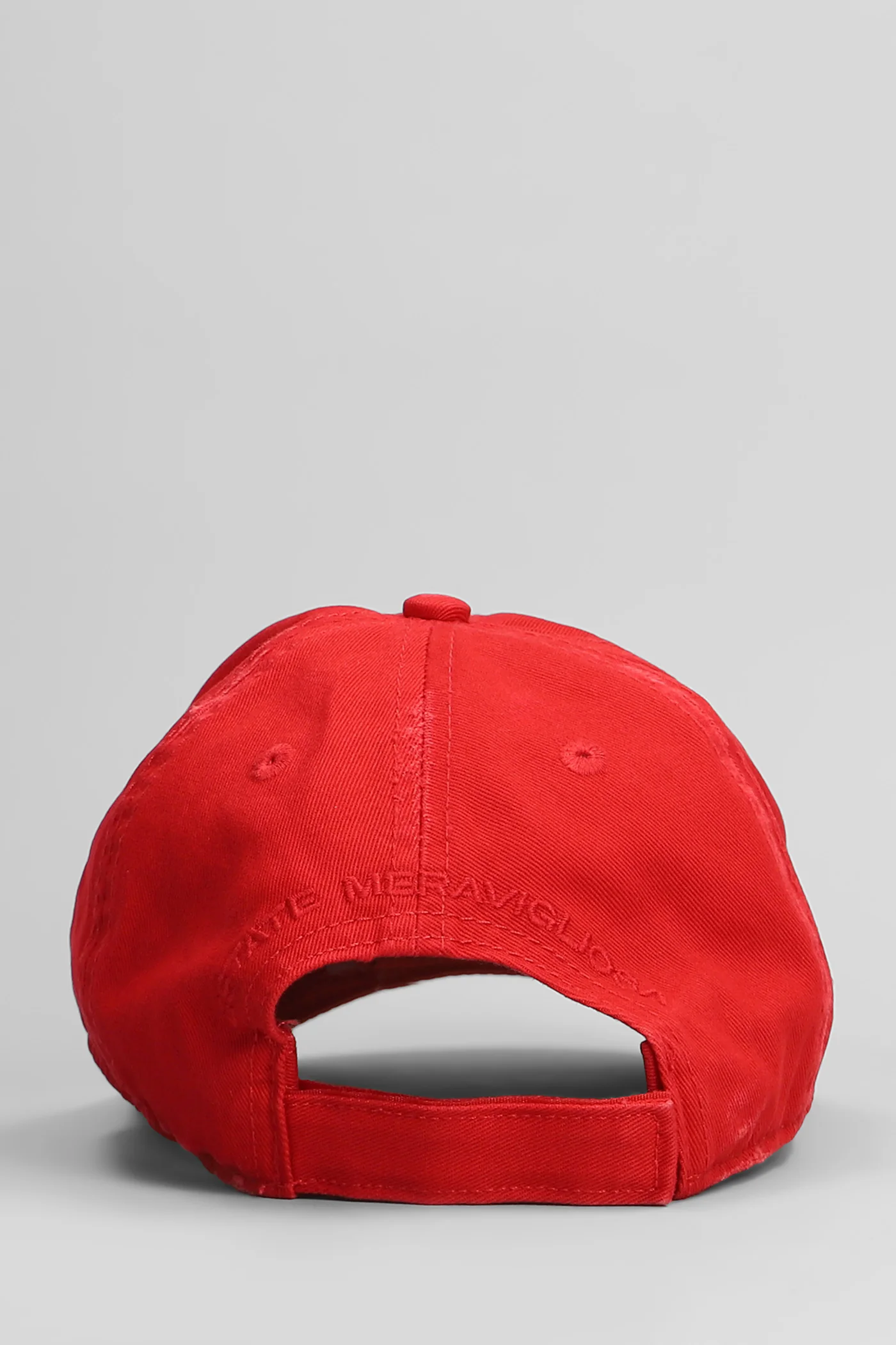 Hats in red cotton - Image 3