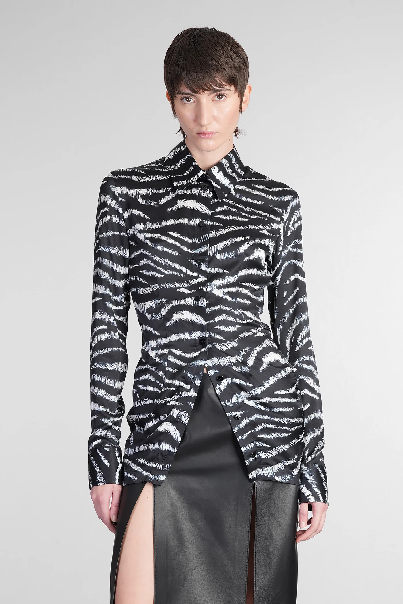 Shirt in black viscose