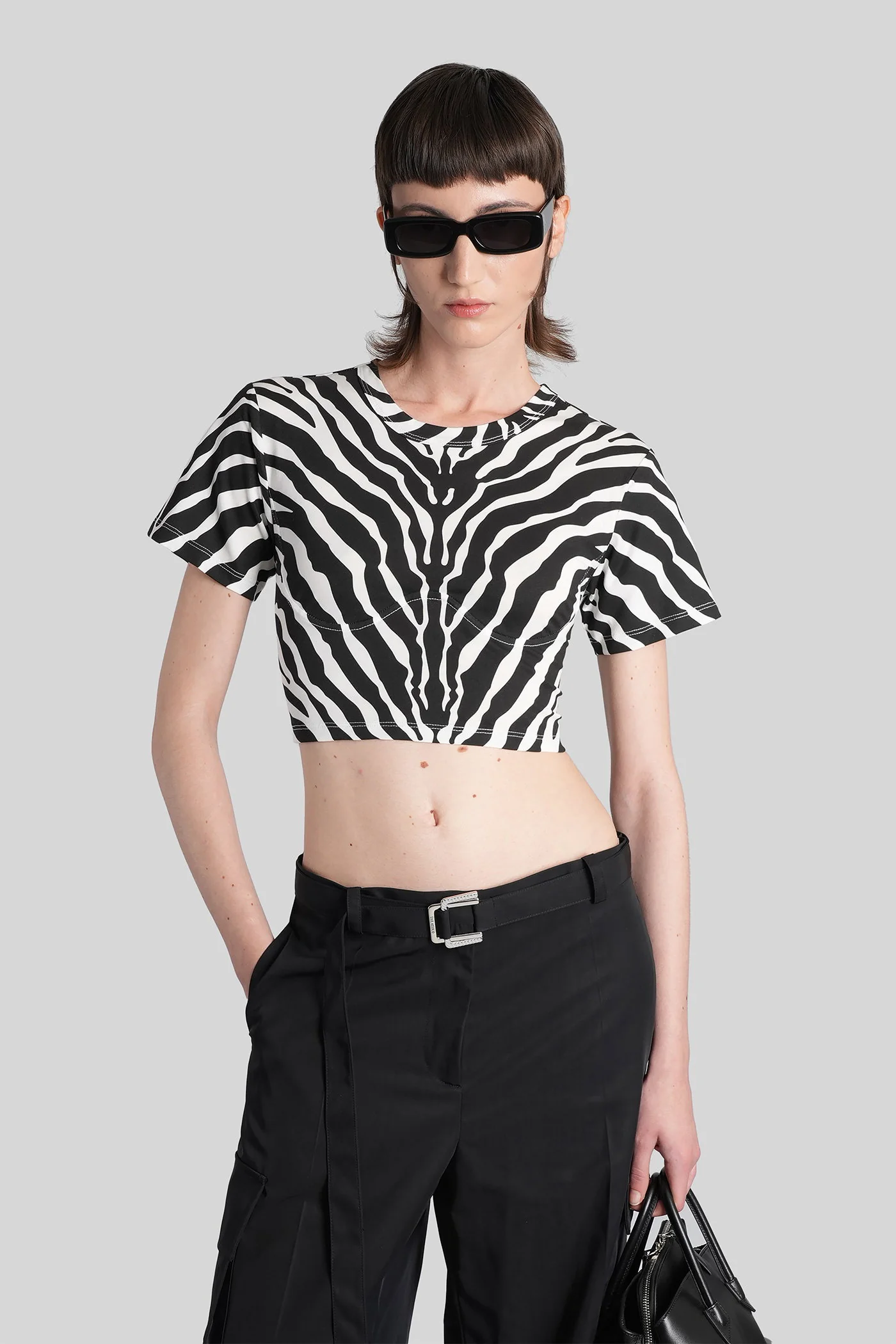 Topwear in white cotton