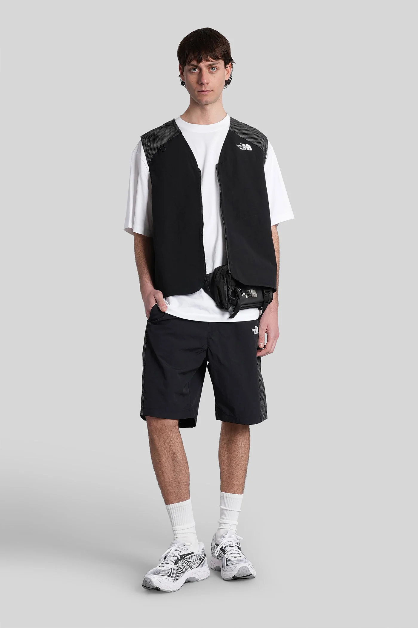 Belted short Shorts in black polyamide - Image 2