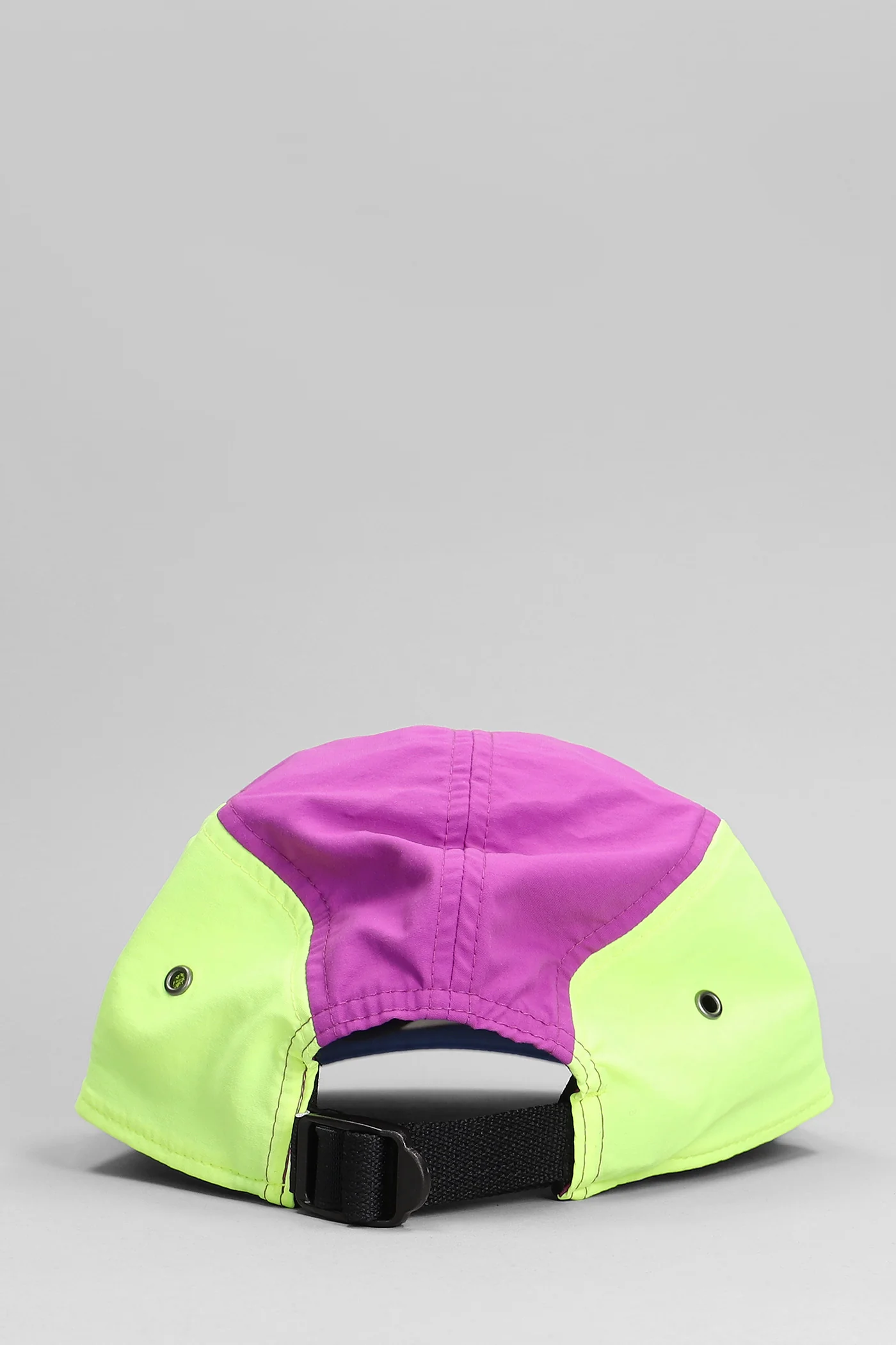 Hats in multicolor synthetic fibers - Image 3