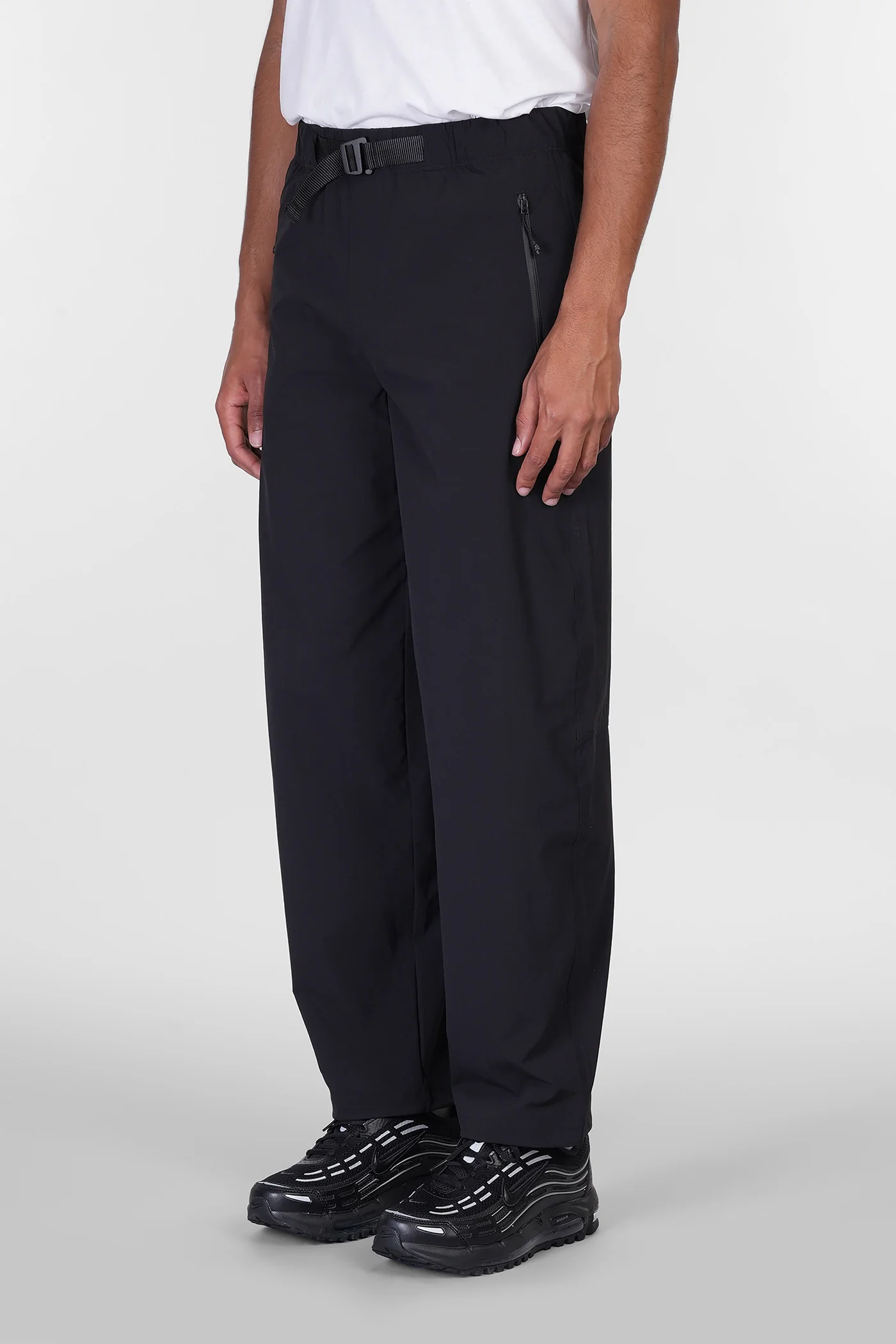 North Dome Wind Pant Pants in black nylon - Image 4
