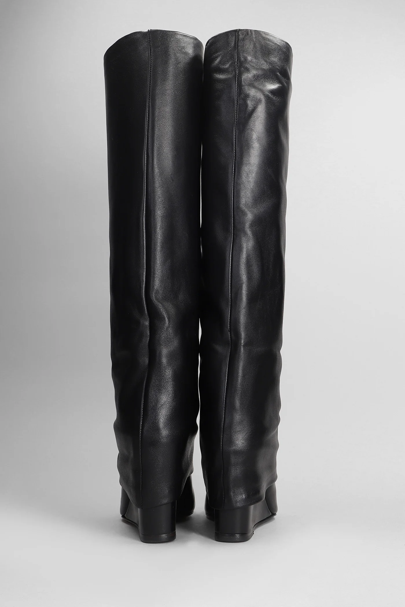 High heels boots in black leather - Image 4