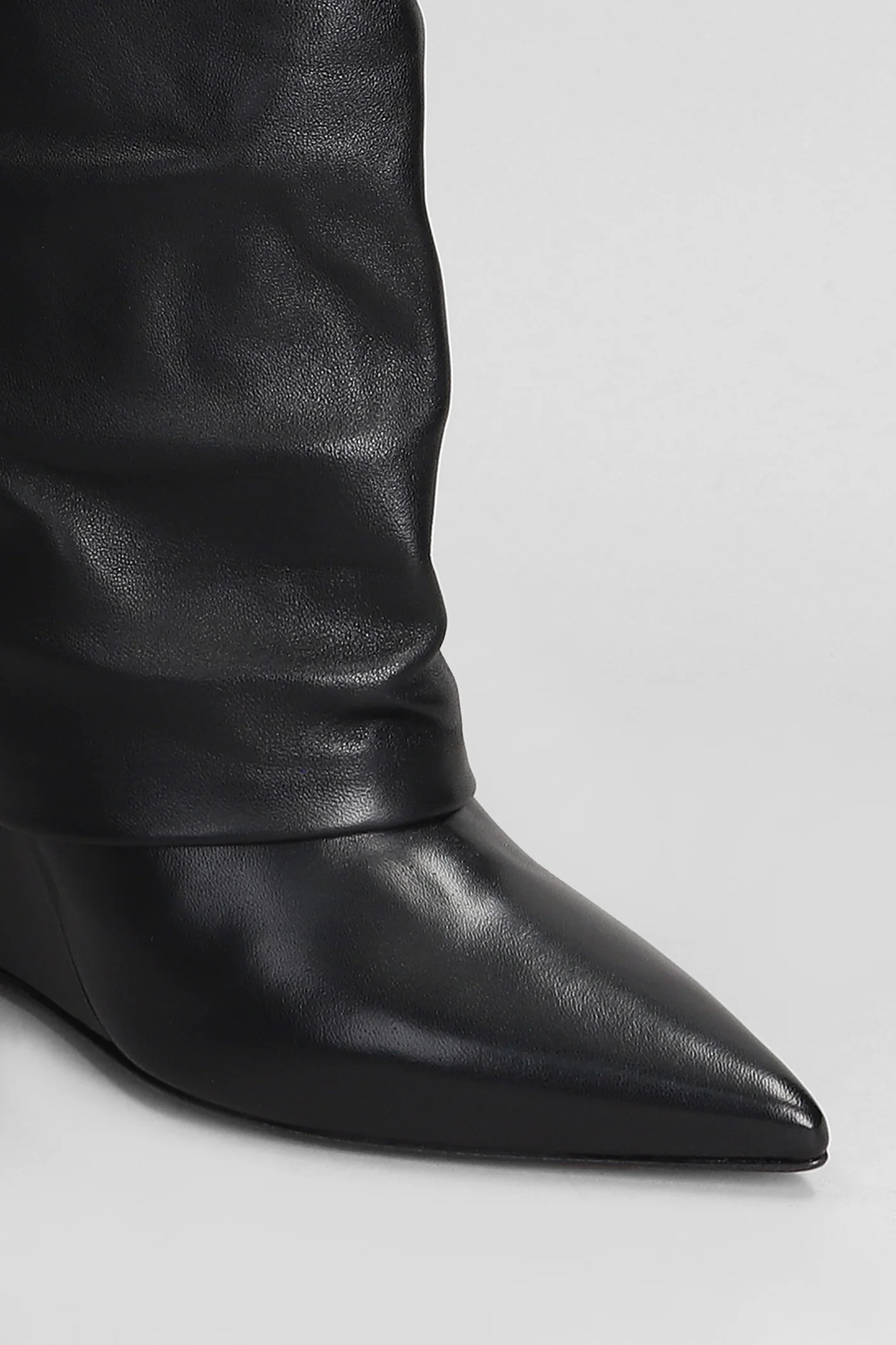 High heels boots in black leather - Image 5