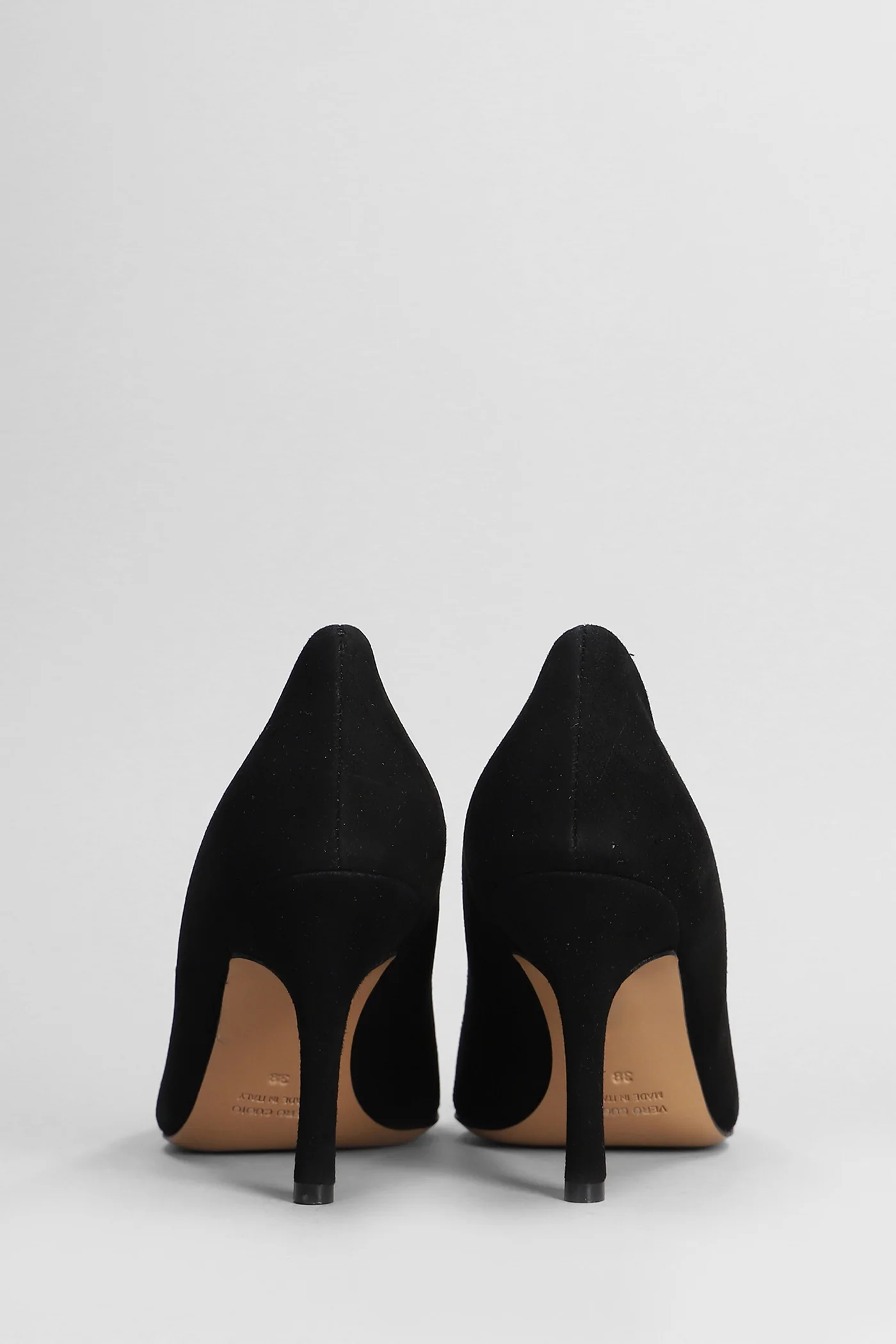 Pumps in black suede - Image 4