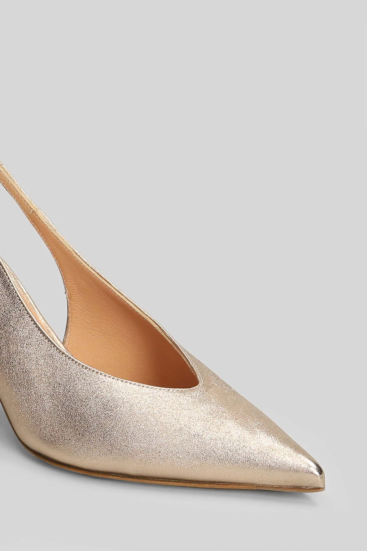 Pumps in copper leather - Image 5