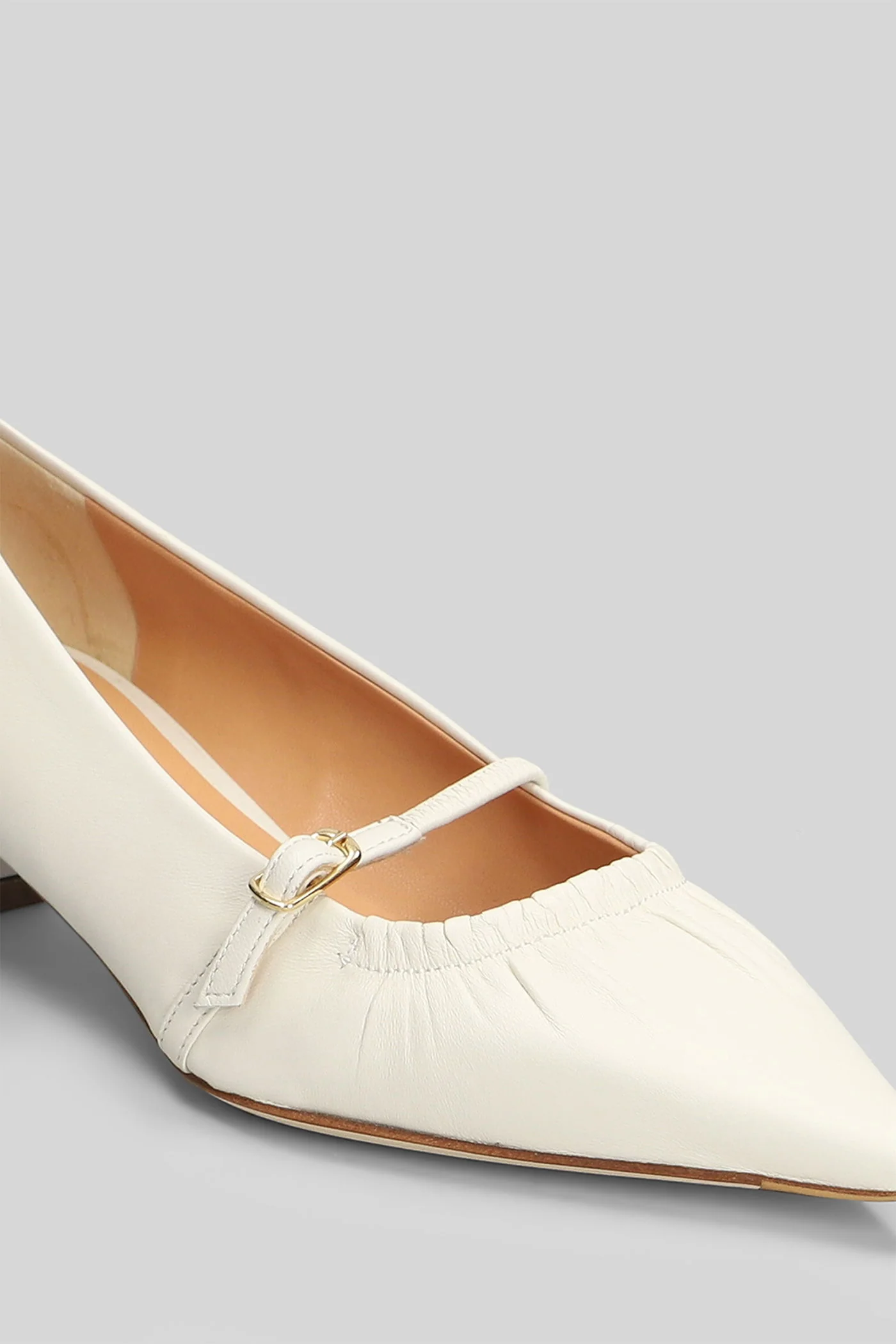Pumps in white leather - Image 5