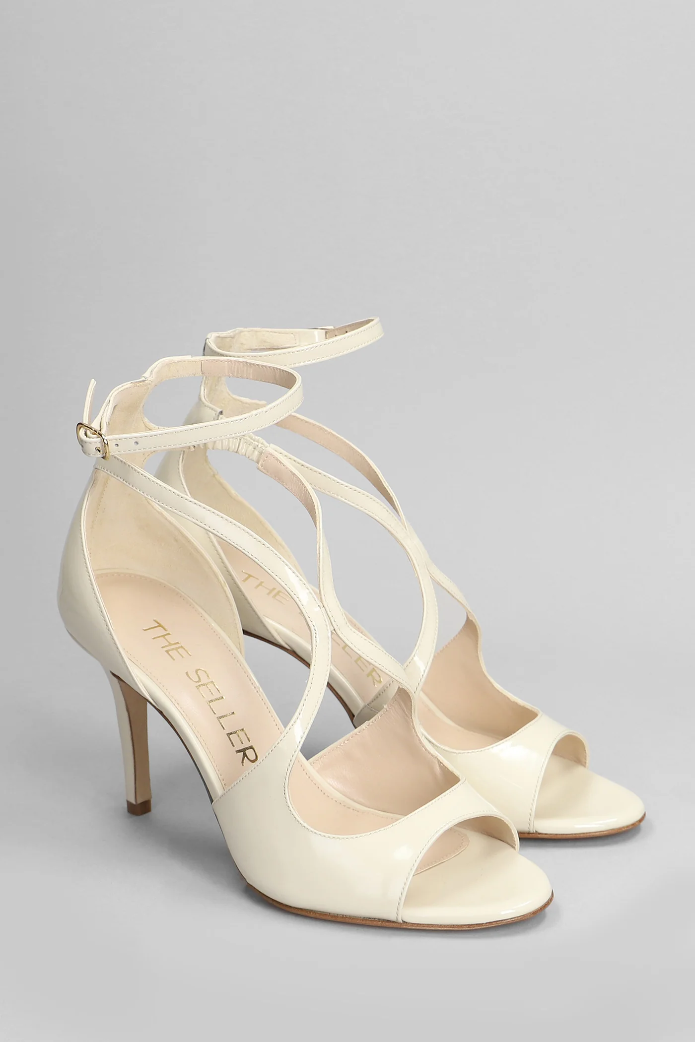 Sandals in beige patent leather - Image 2