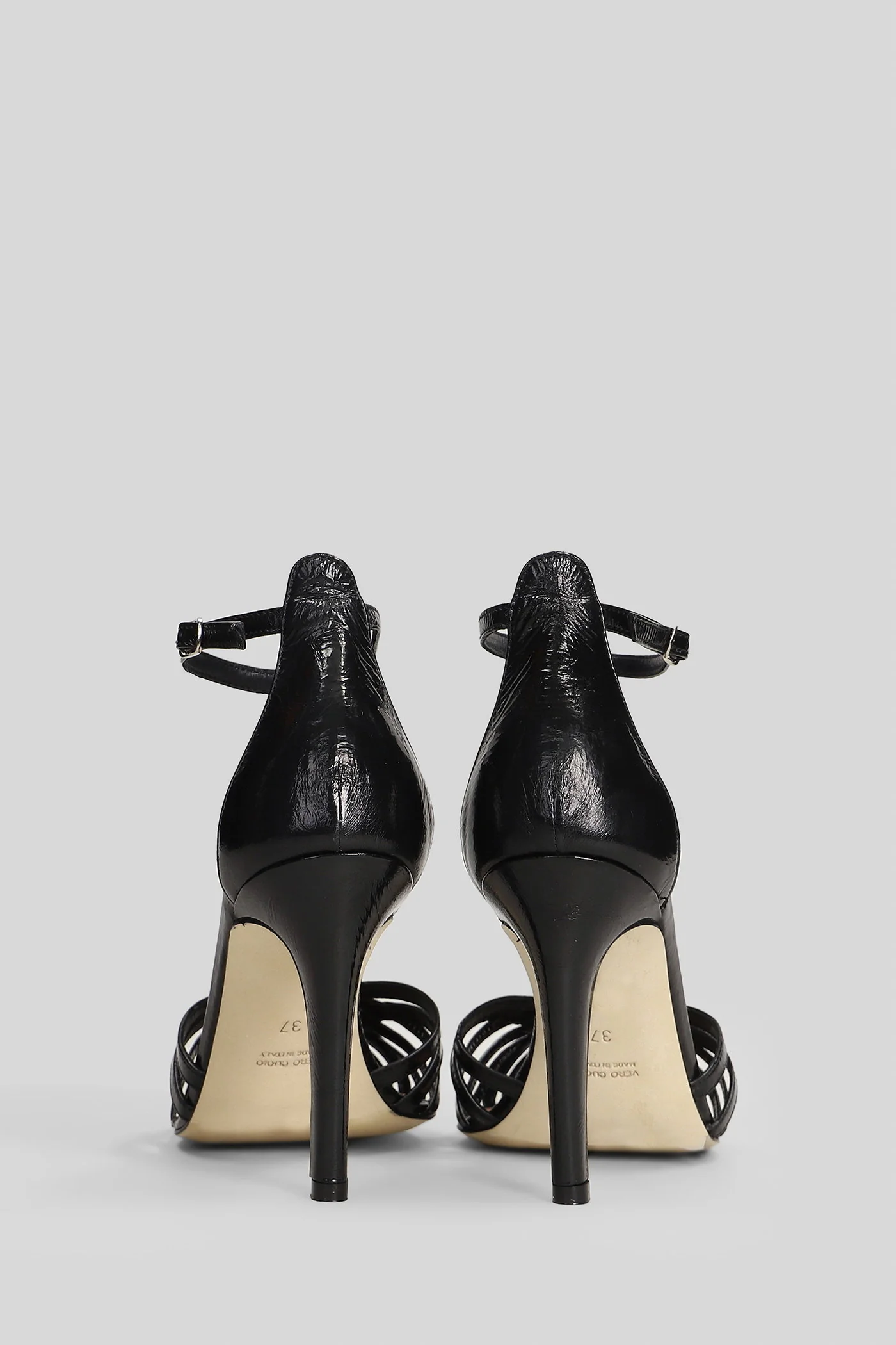 Sandals in black leather - Image 4