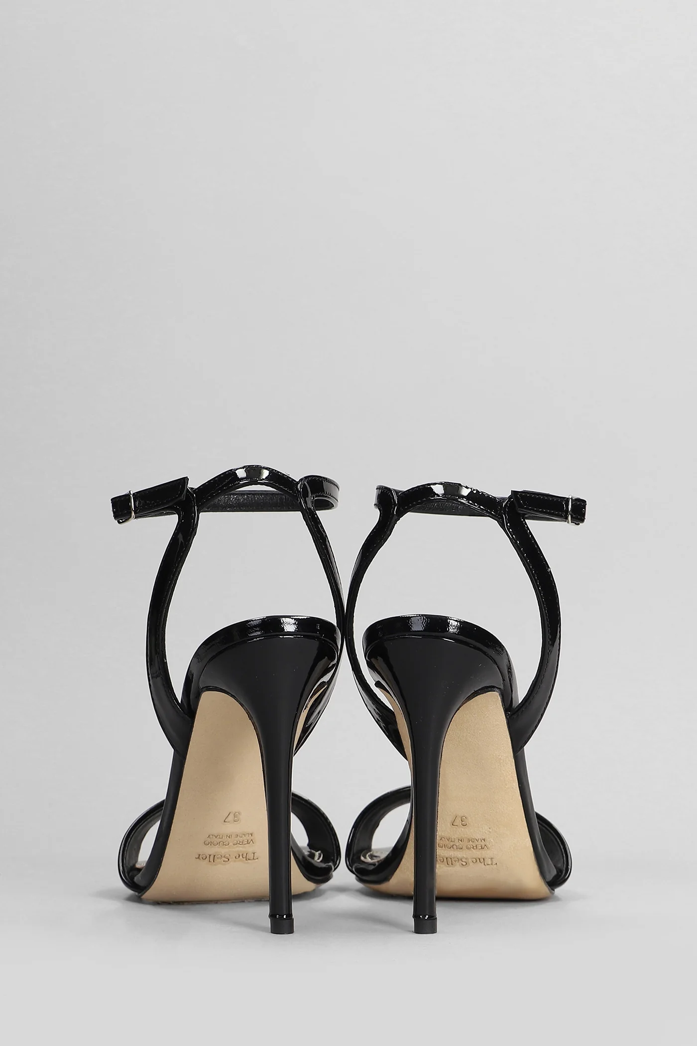 Sandals in black patent leather - Image 4