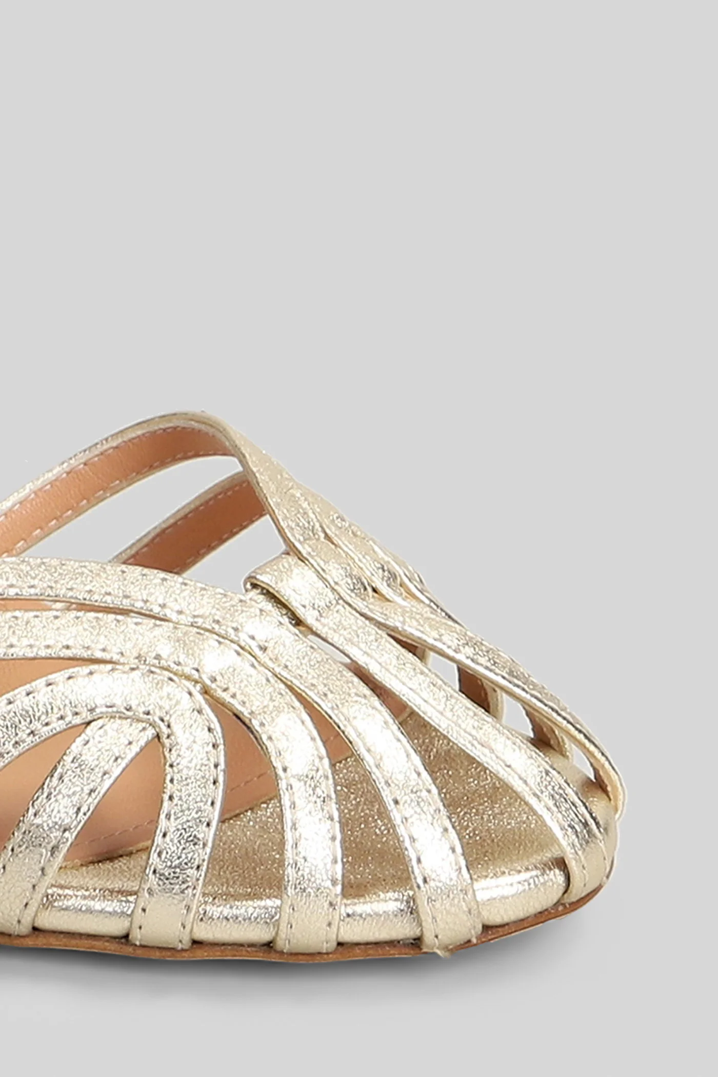 Sandals in platinum leather - Image 5