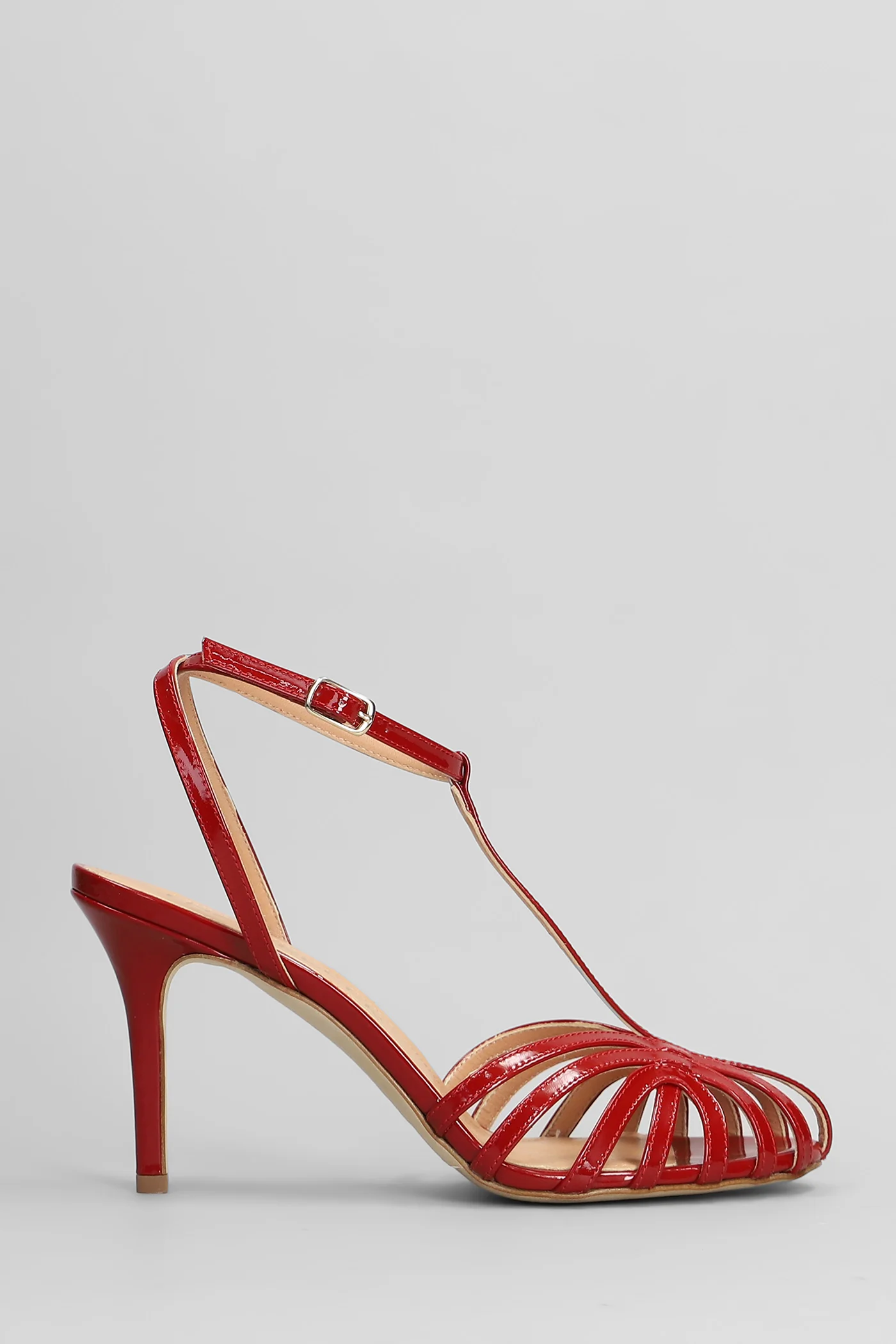 Sandals in red patent leather
