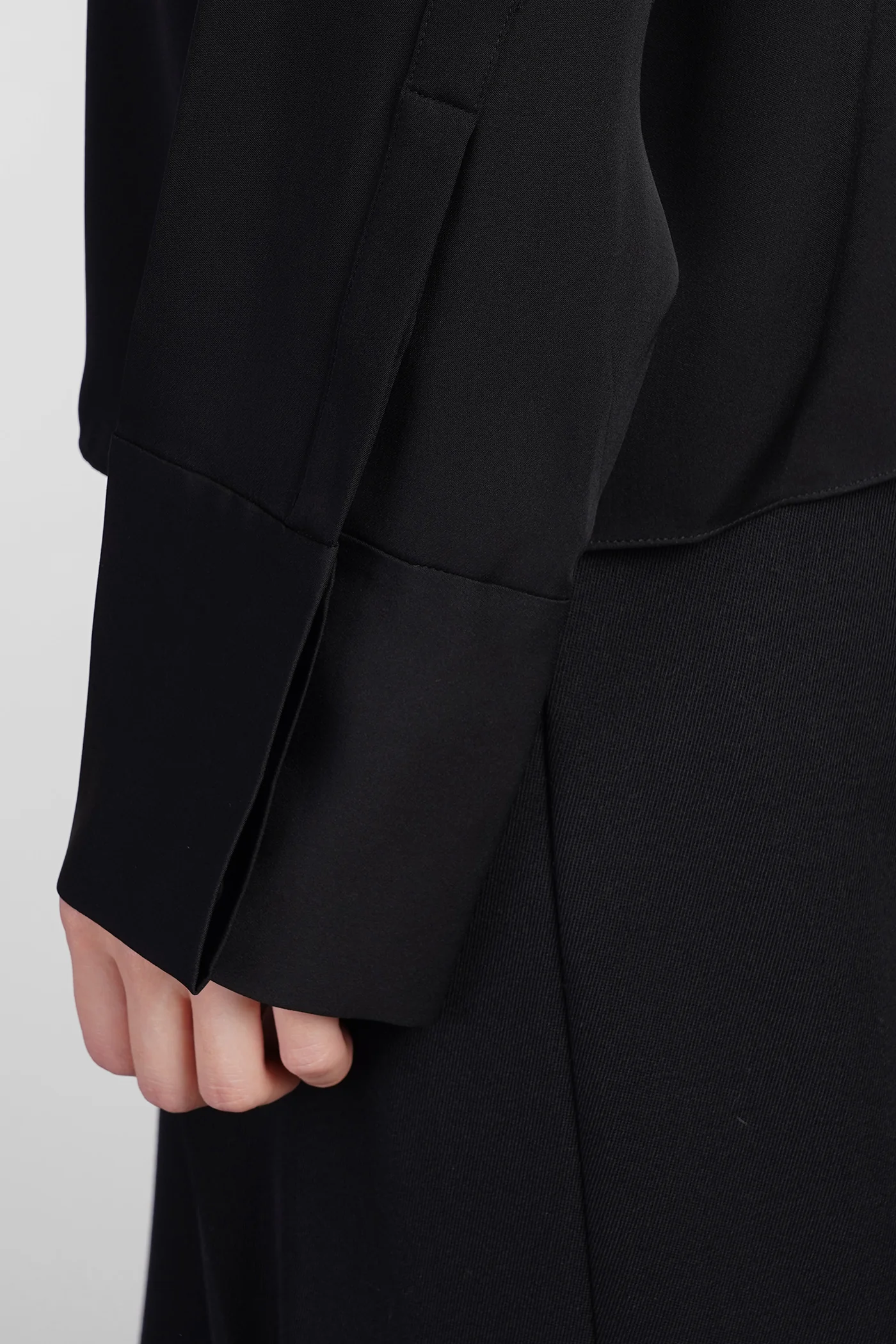 Blouse in black silk - Image 5
