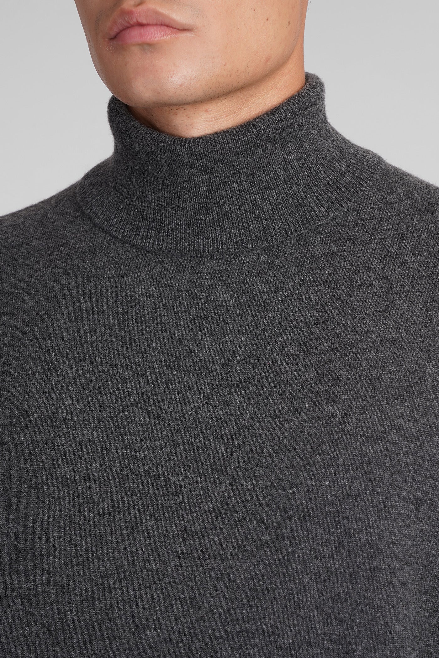 Knitwear in grey cashmere - Image 5