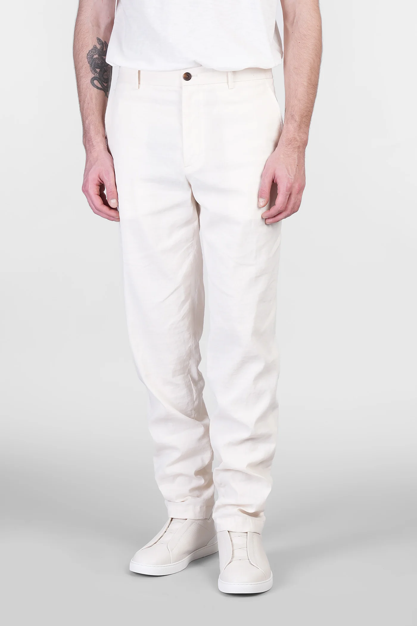 Pants in beige linen
