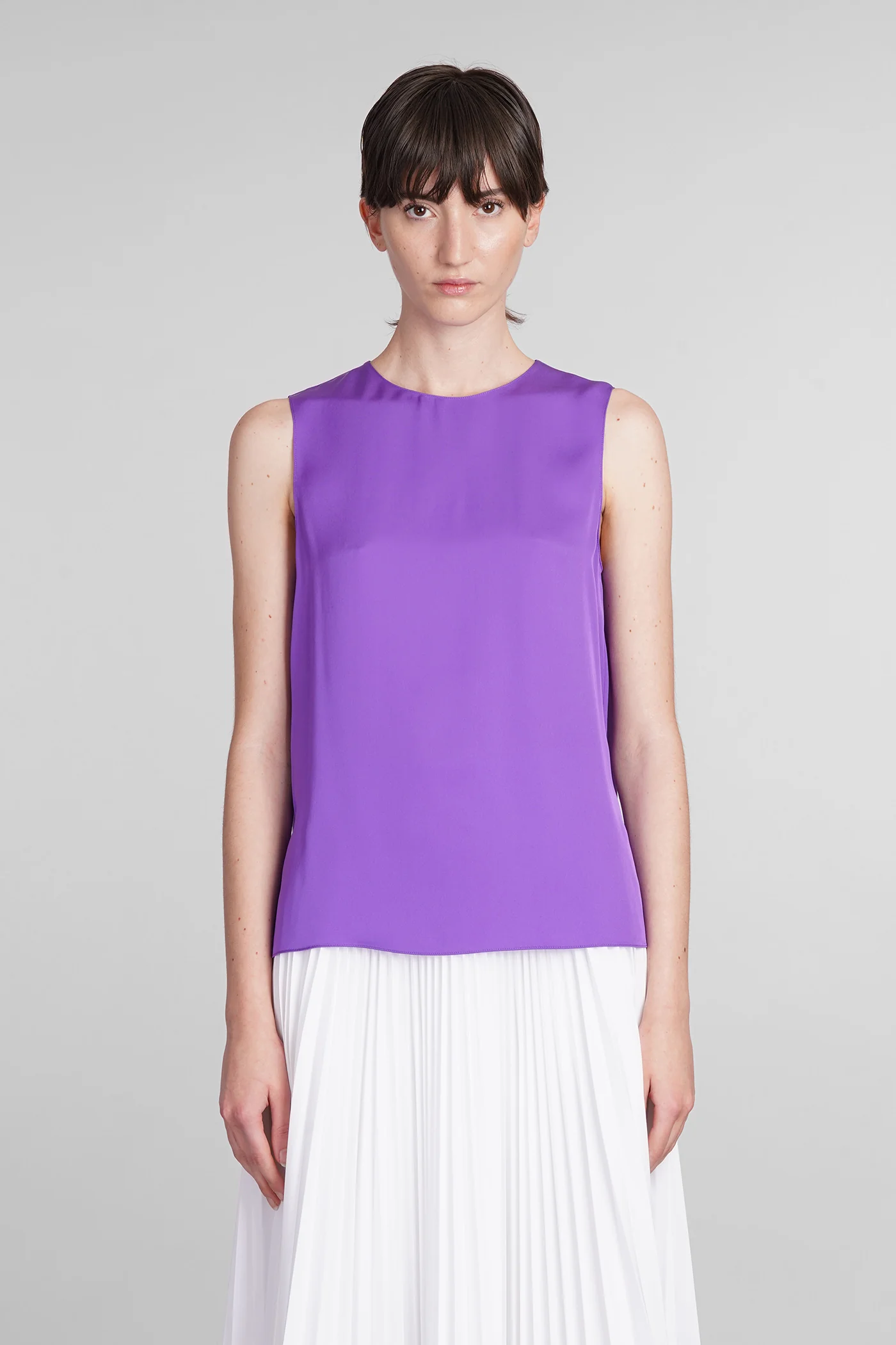 Topwear in Viola silk