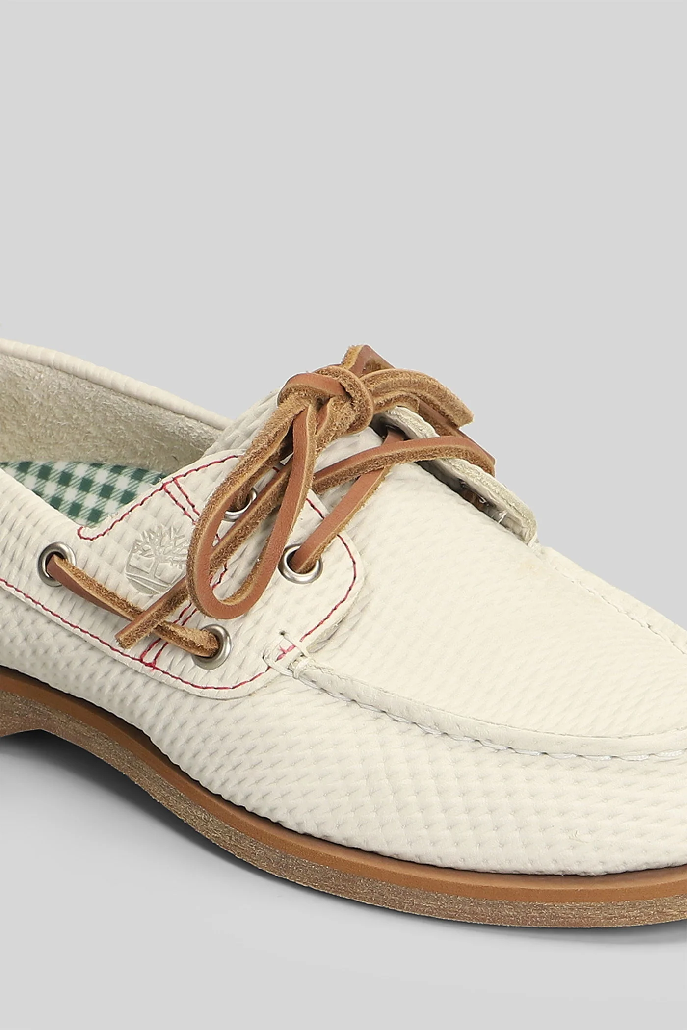 Classic Boat Lace up shoes in beige nubuck - Image 5