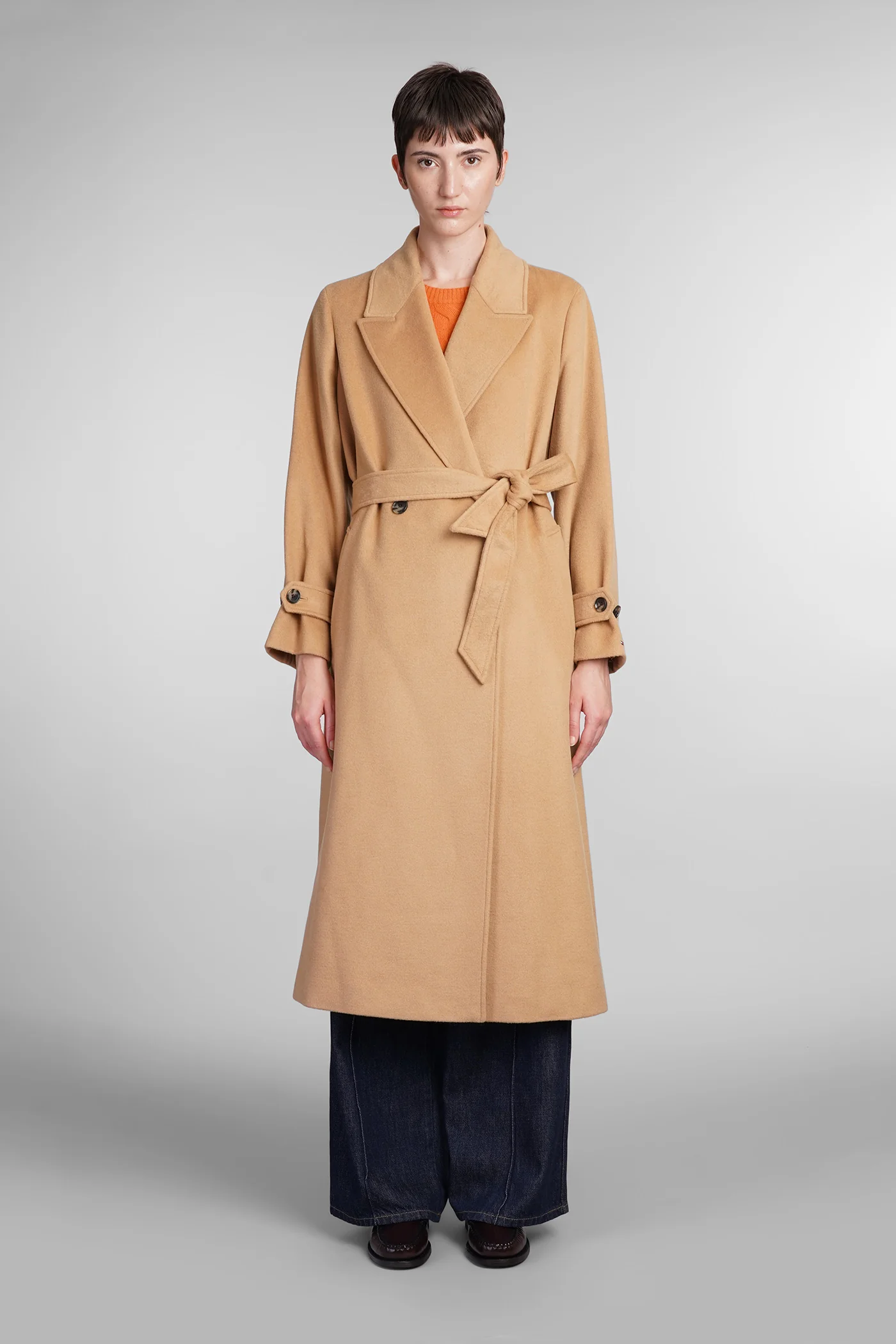 Coat in Camel wool - Image 11