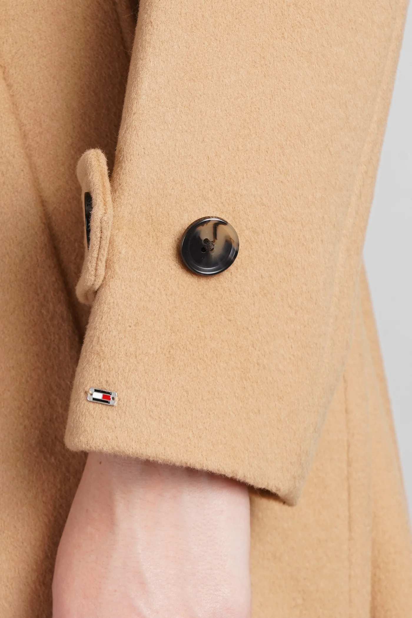 Coat in Camel wool - Image 15