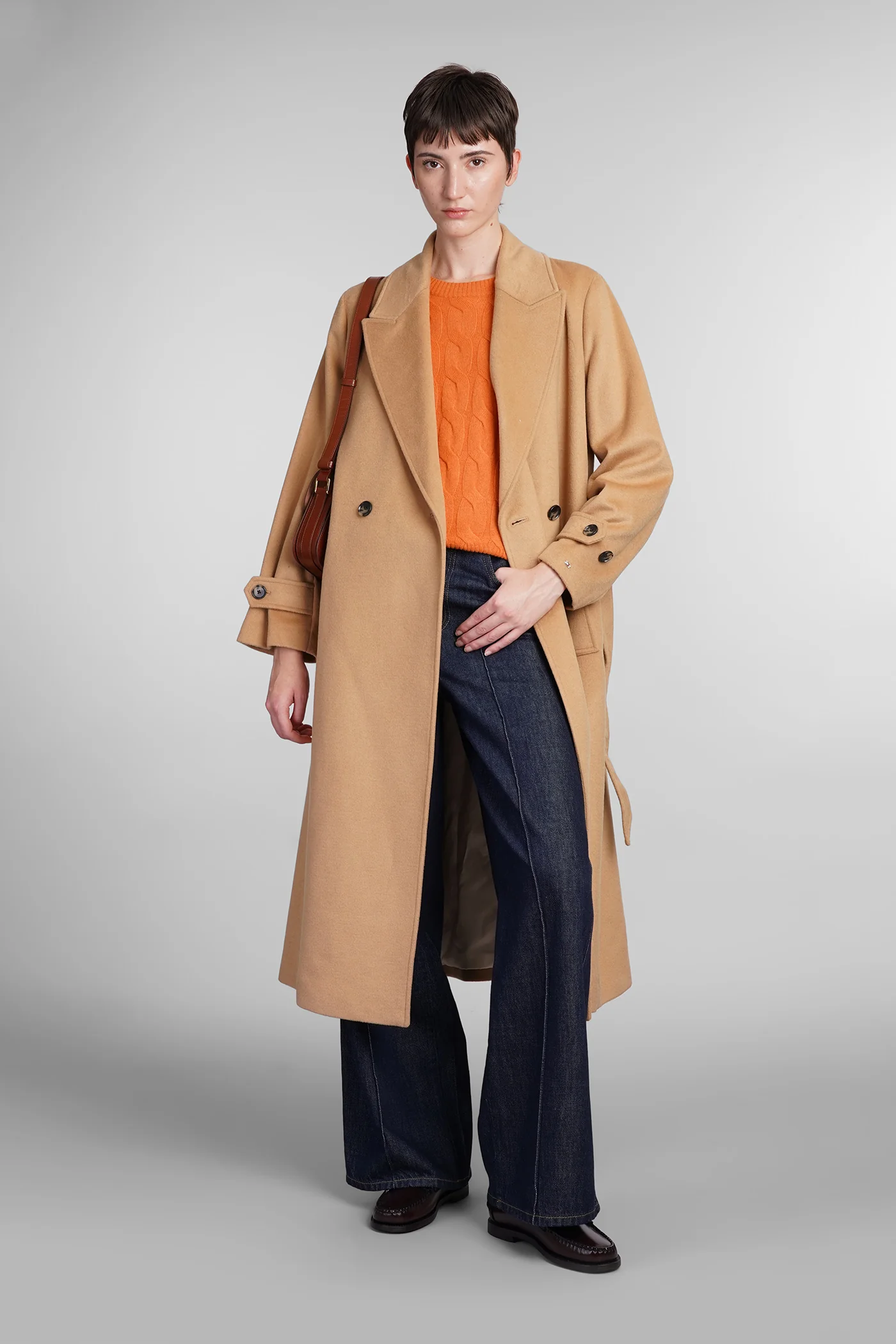 Coat in Camel wool - Image 7