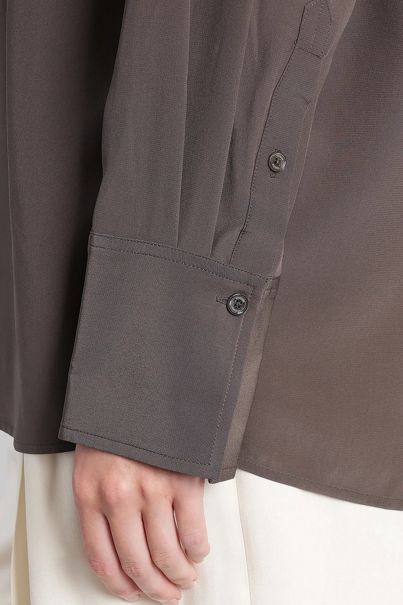 Shirt in brown silk - Image 5
