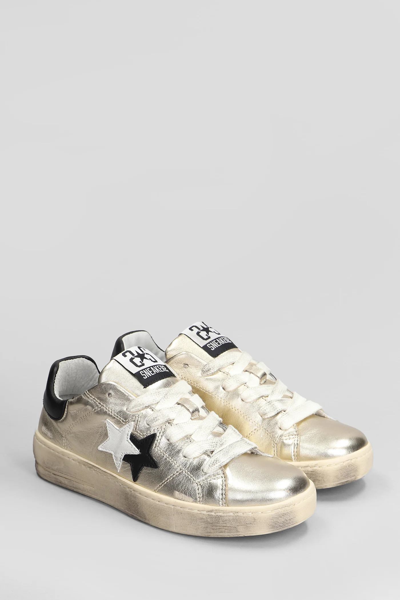 Sneakers in gold leather - Image 2
