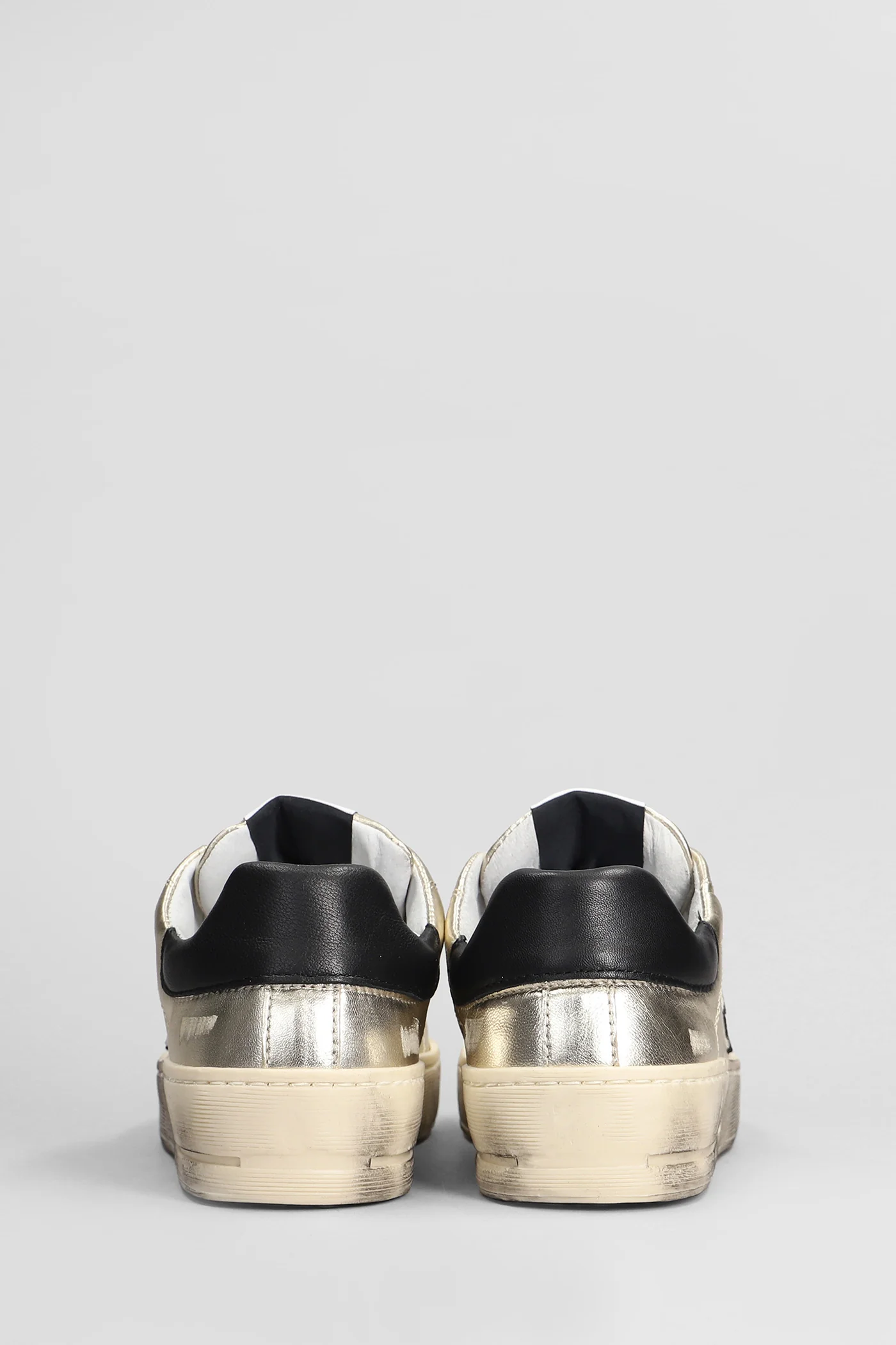 Sneakers in gold leather - Image 4