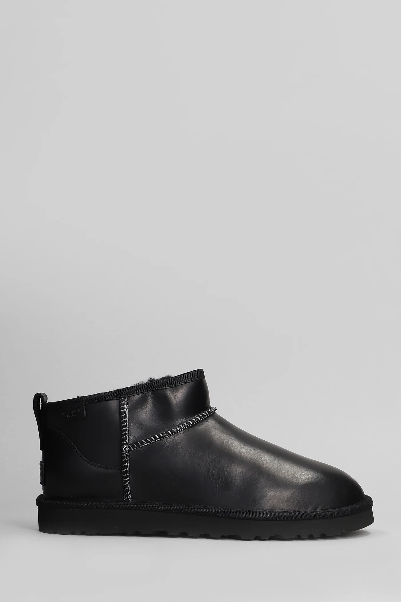 Classic Ultra Mini R low heels Ankle boots in black leather