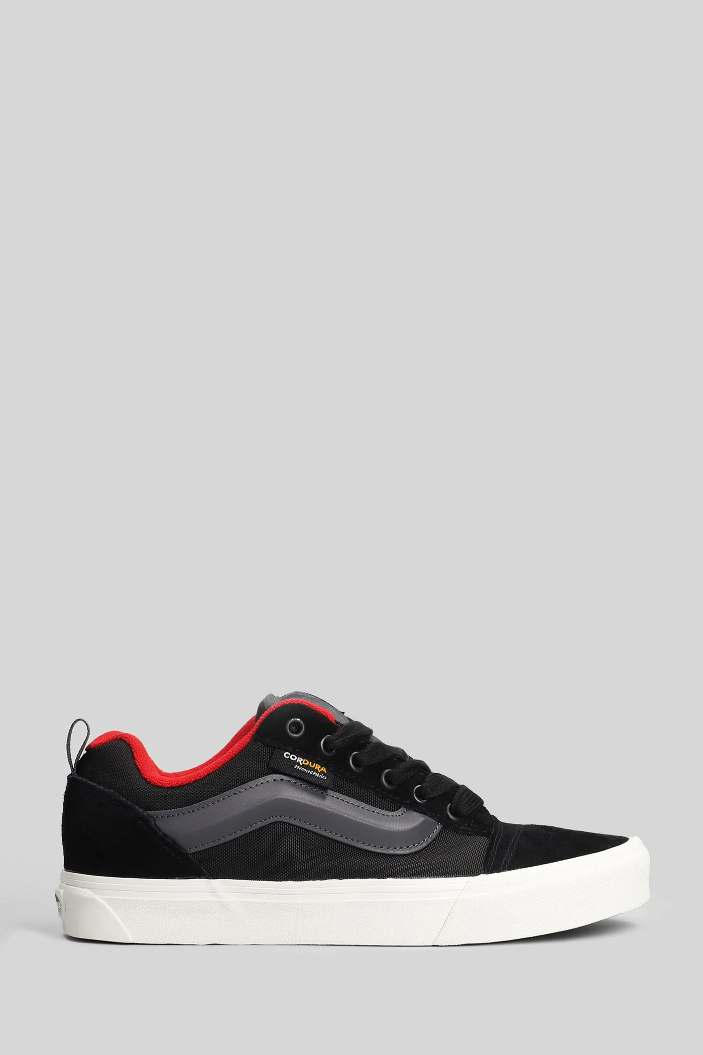 Knu skool Sneakers in black Suede and fabric