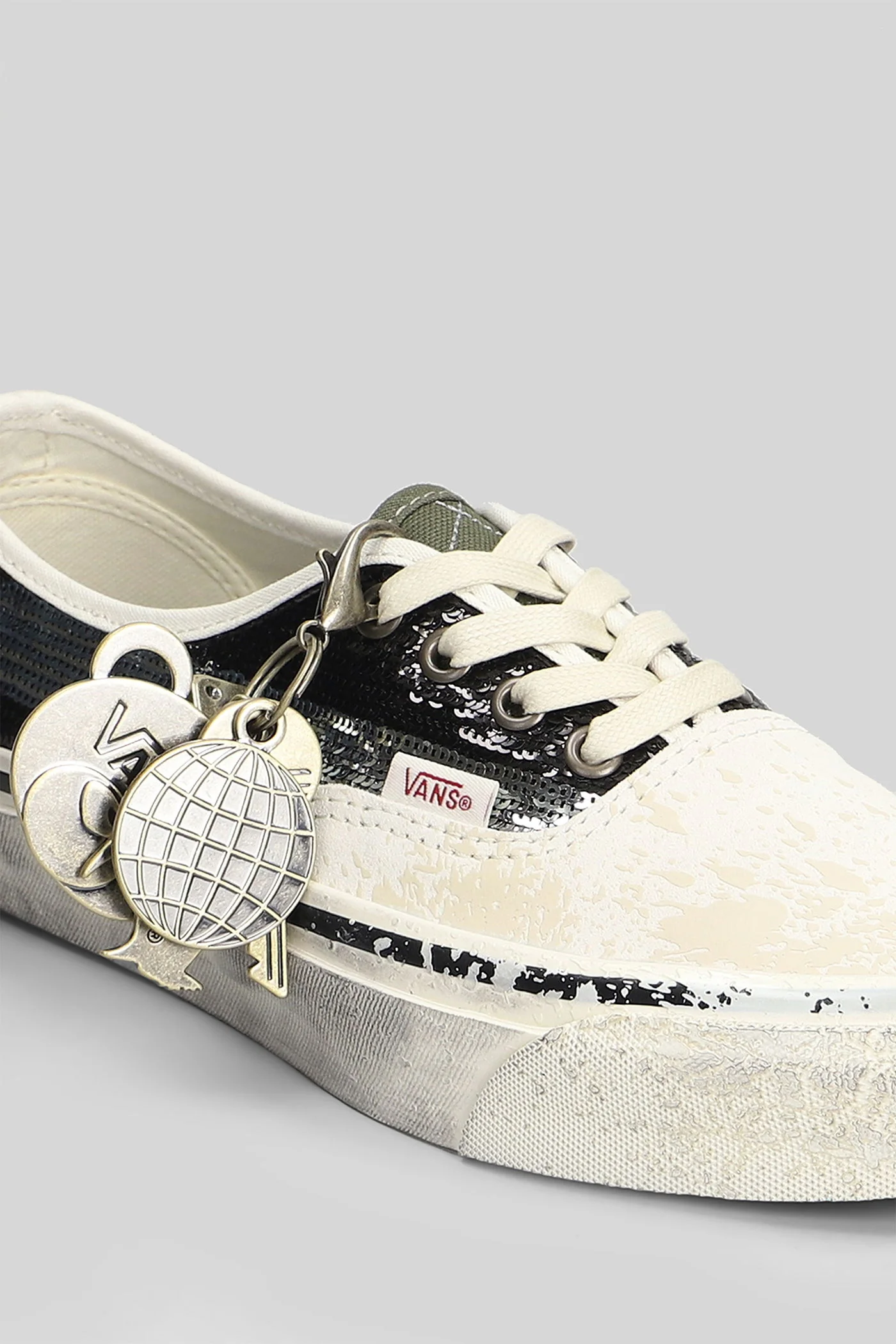 Lx authentic 44 Sneakers in black suede - Image 5