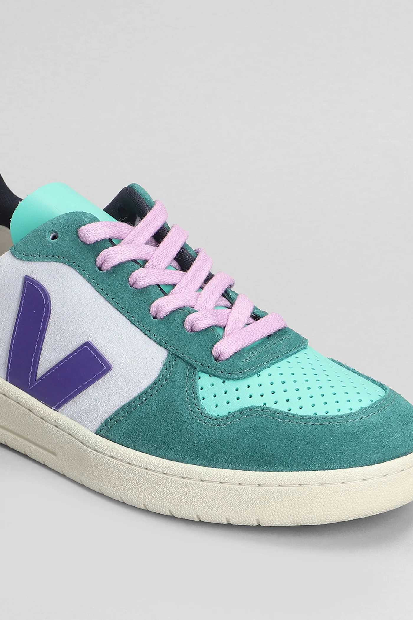 V-10 Sneakers in green suede and leather - Image 5