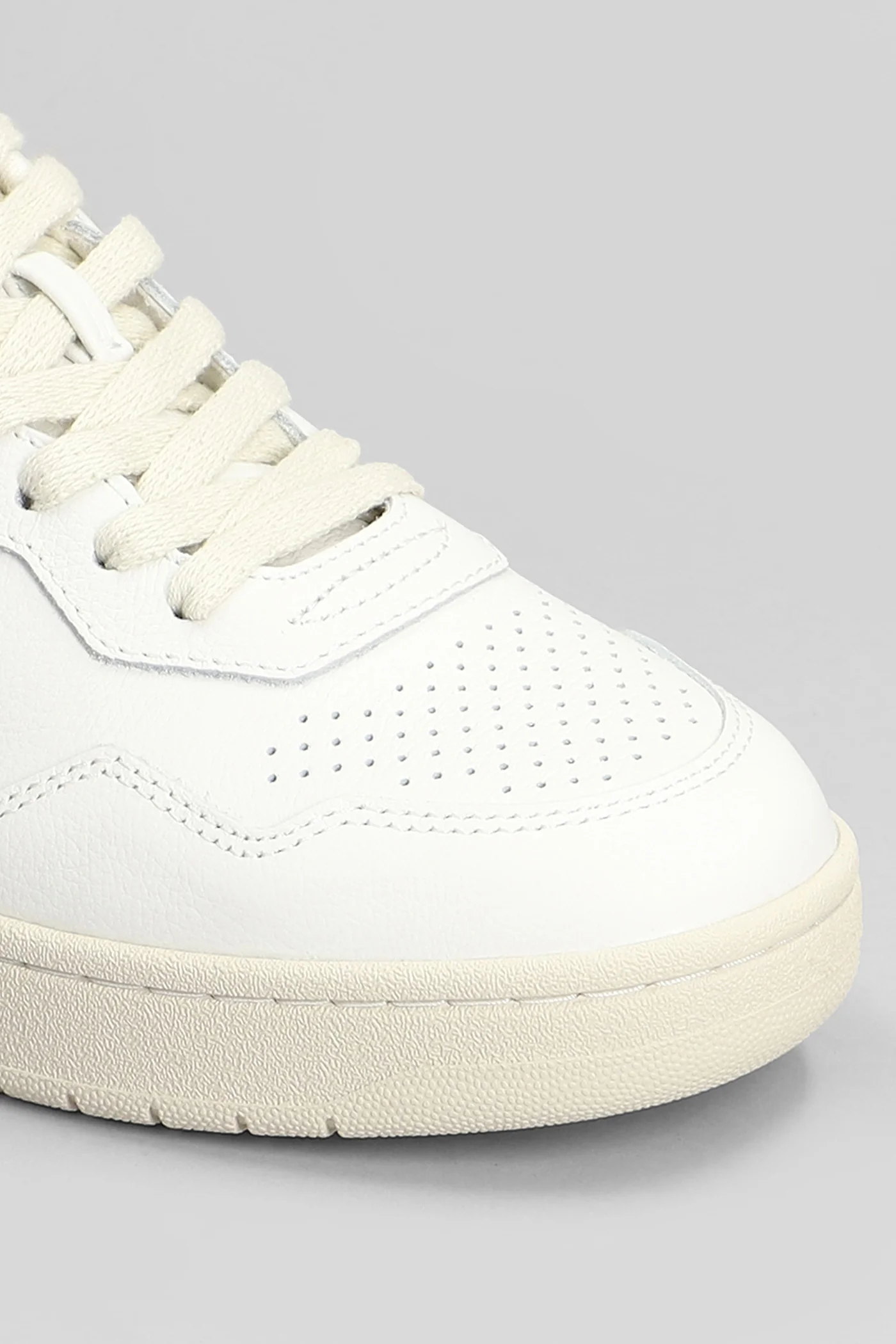 V-90 Sneakers in white leather - Image 5