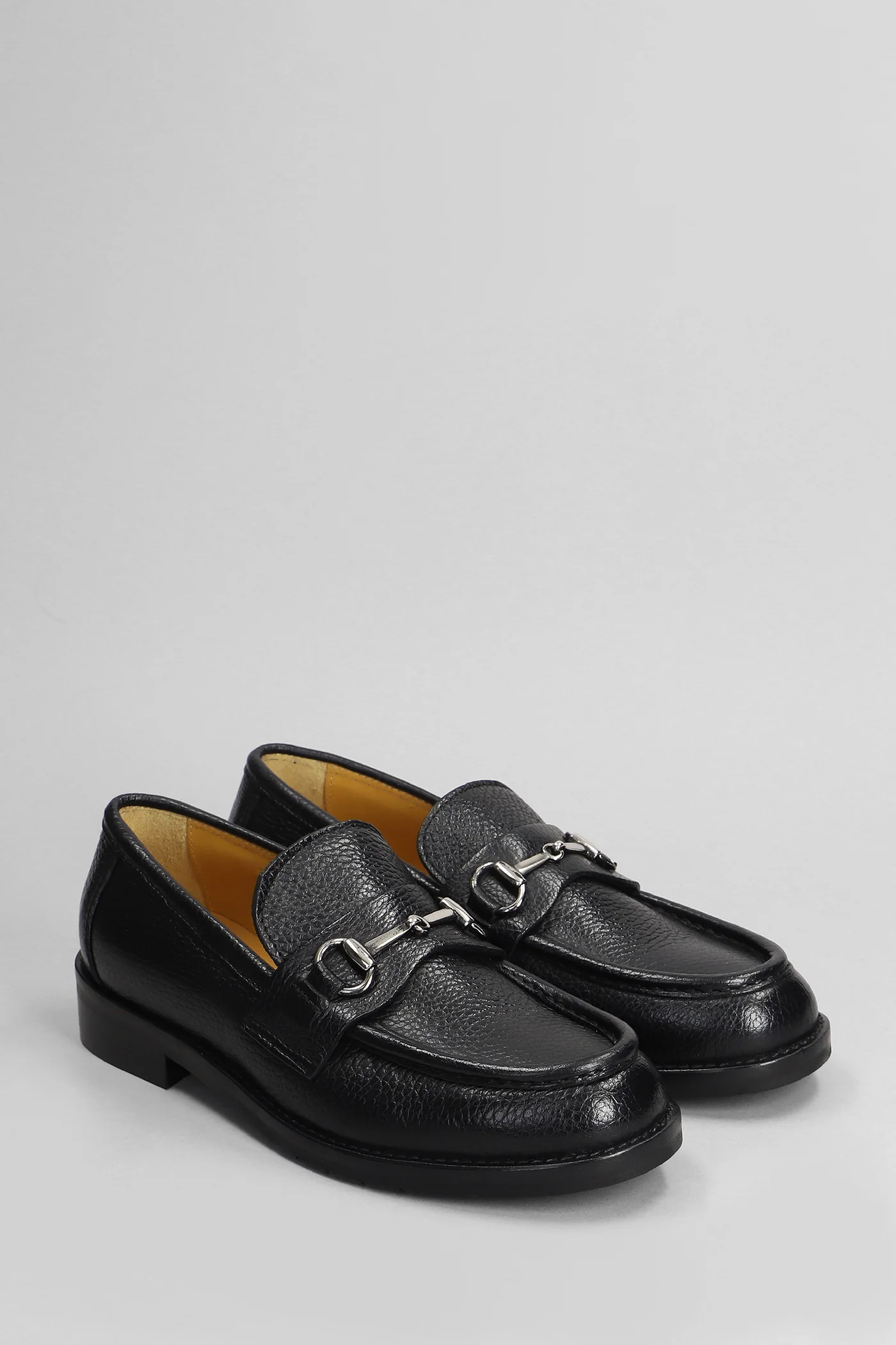 Loafers in black leather - Image 2