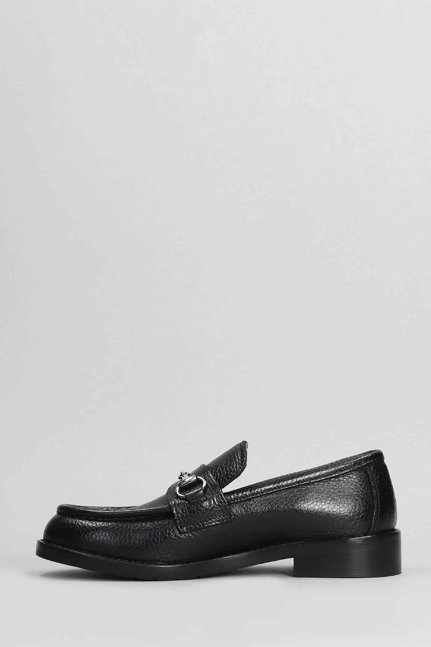 Loafers in black leather - Image 3