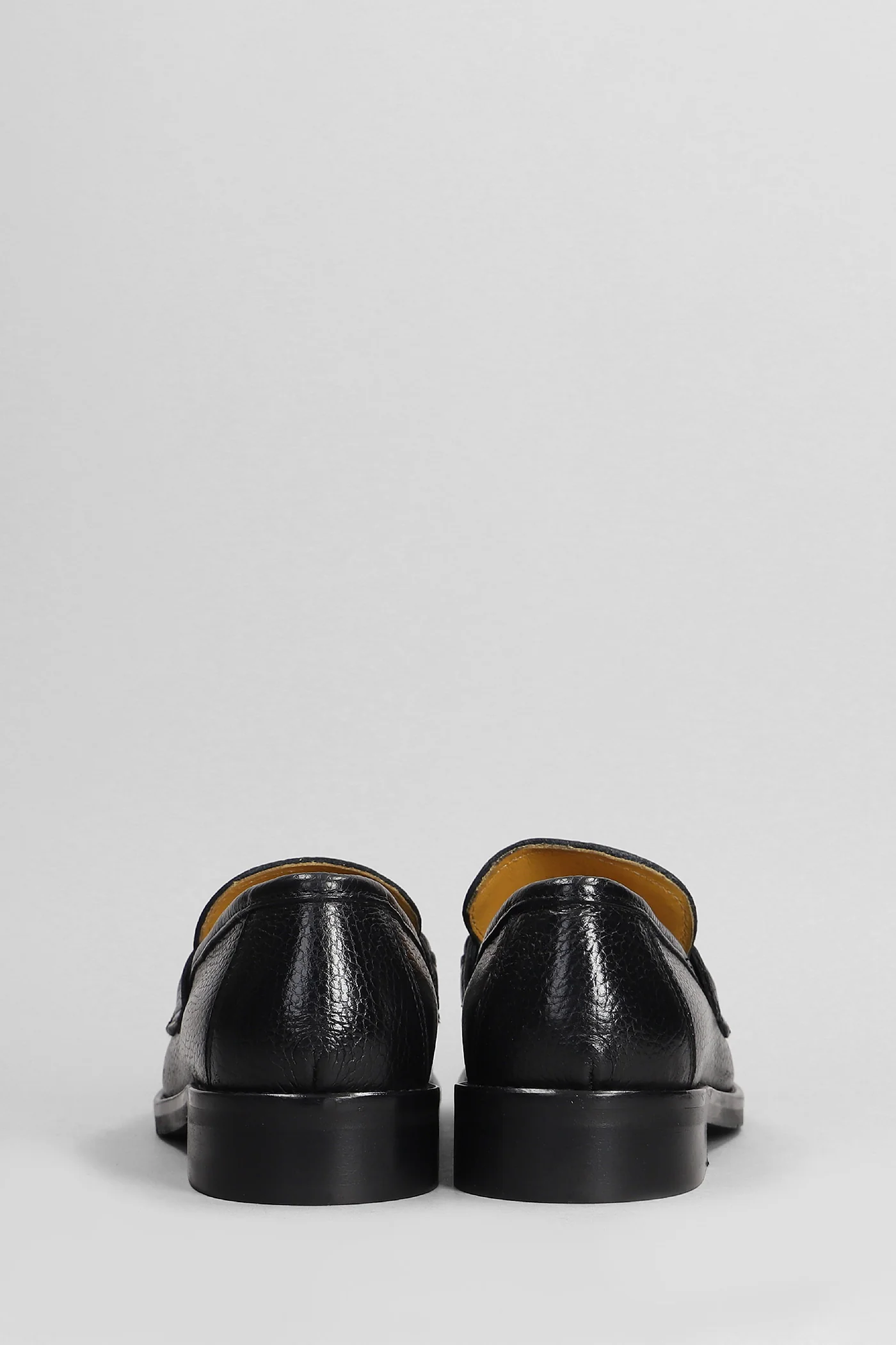 Loafers in black leather - Image 4