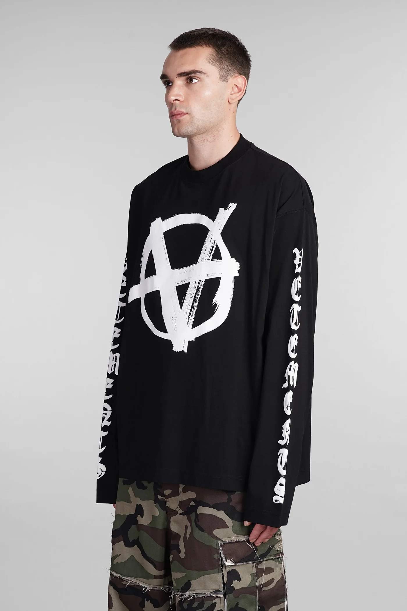 T-Shirt in black cotton - Image 4