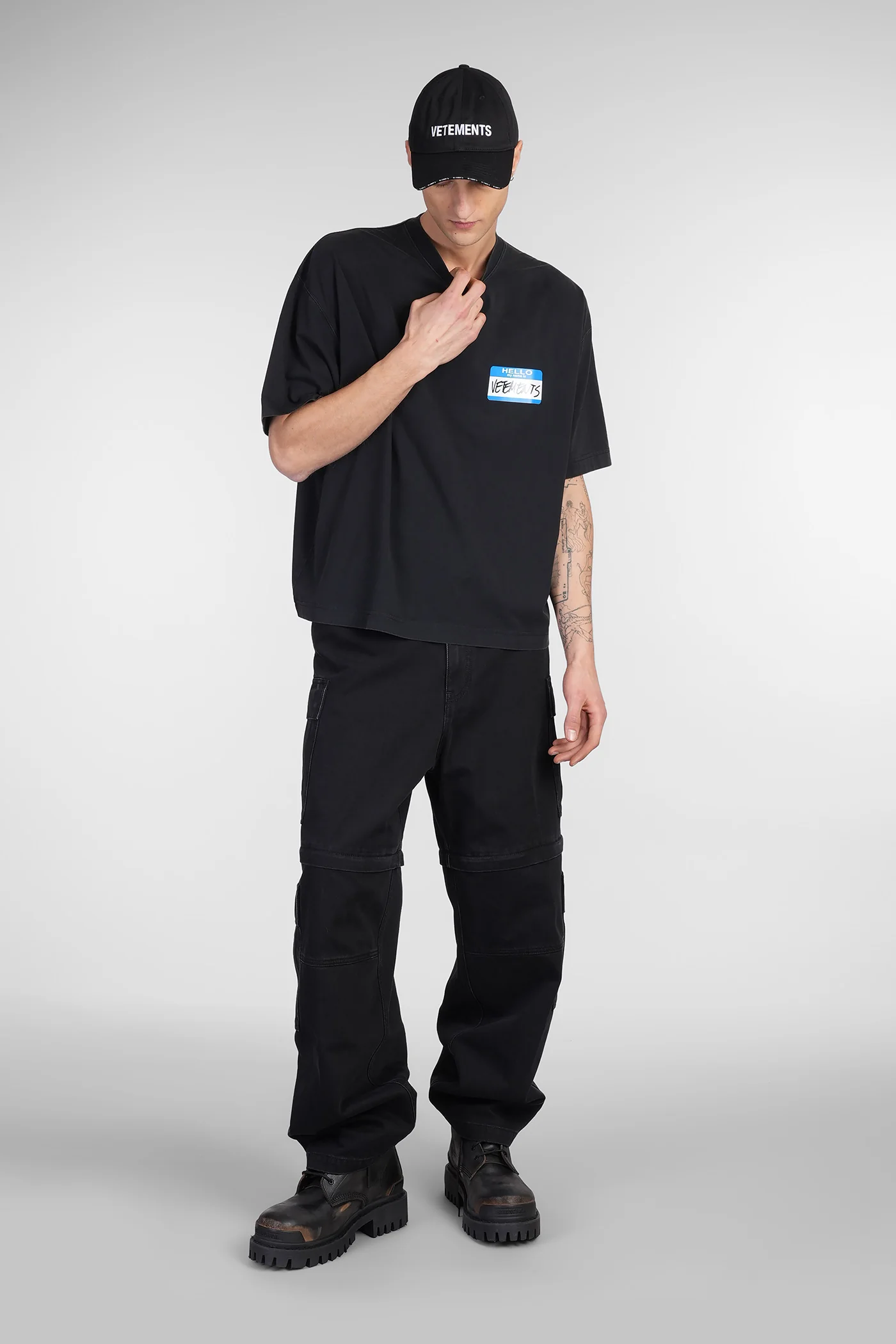 T-Shirt in black cotton - Image 2