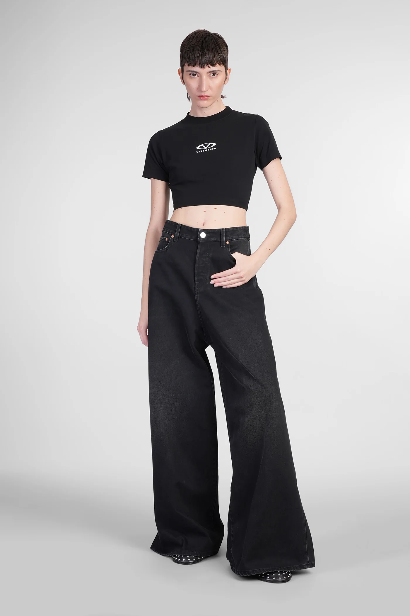 T-Shirt in black cotton - Image 2