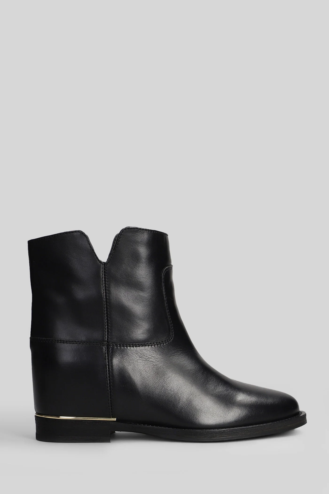 Ankle boots inside wedge in black leather