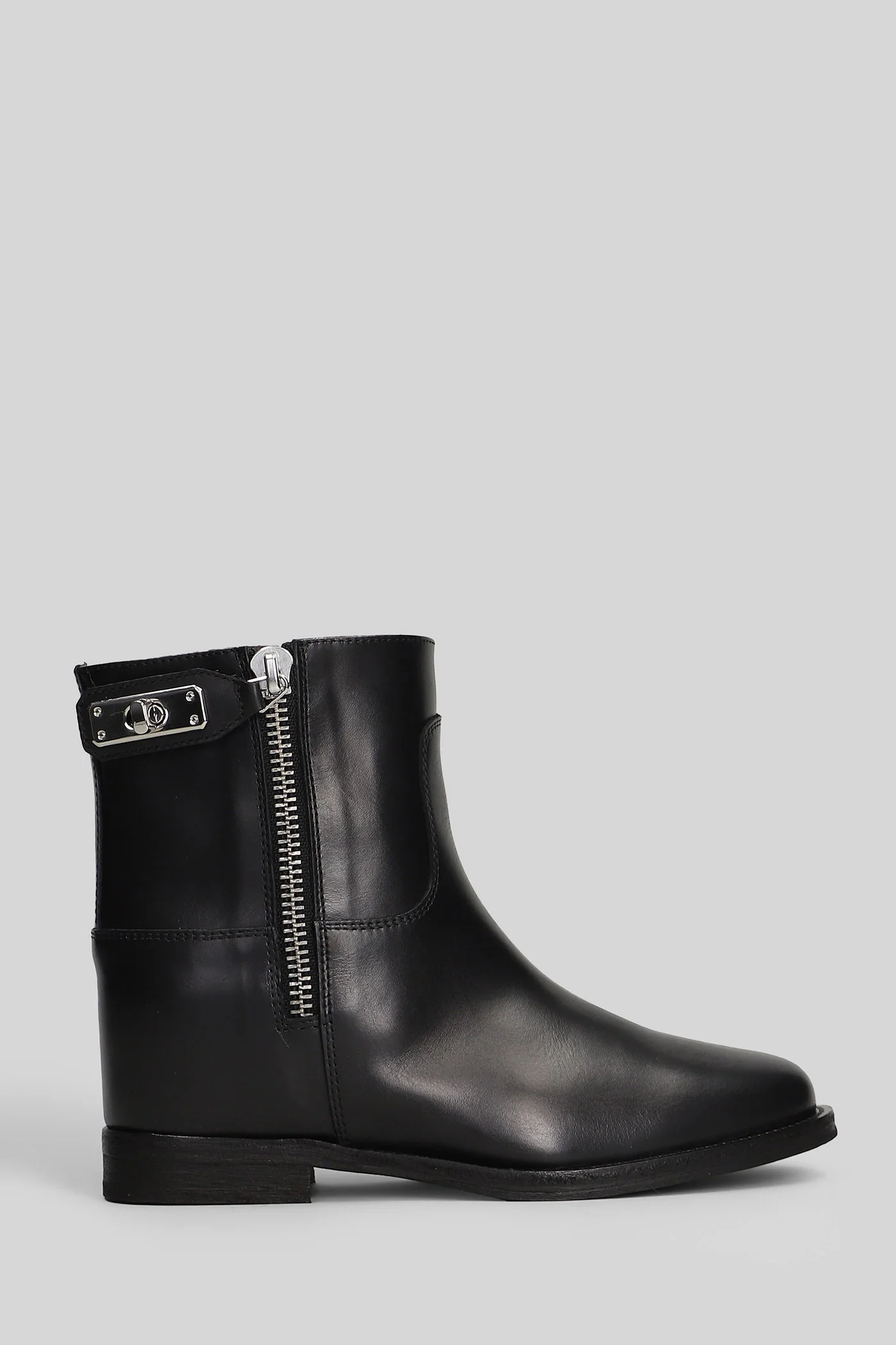 Ankle boots inside wedge in black leather