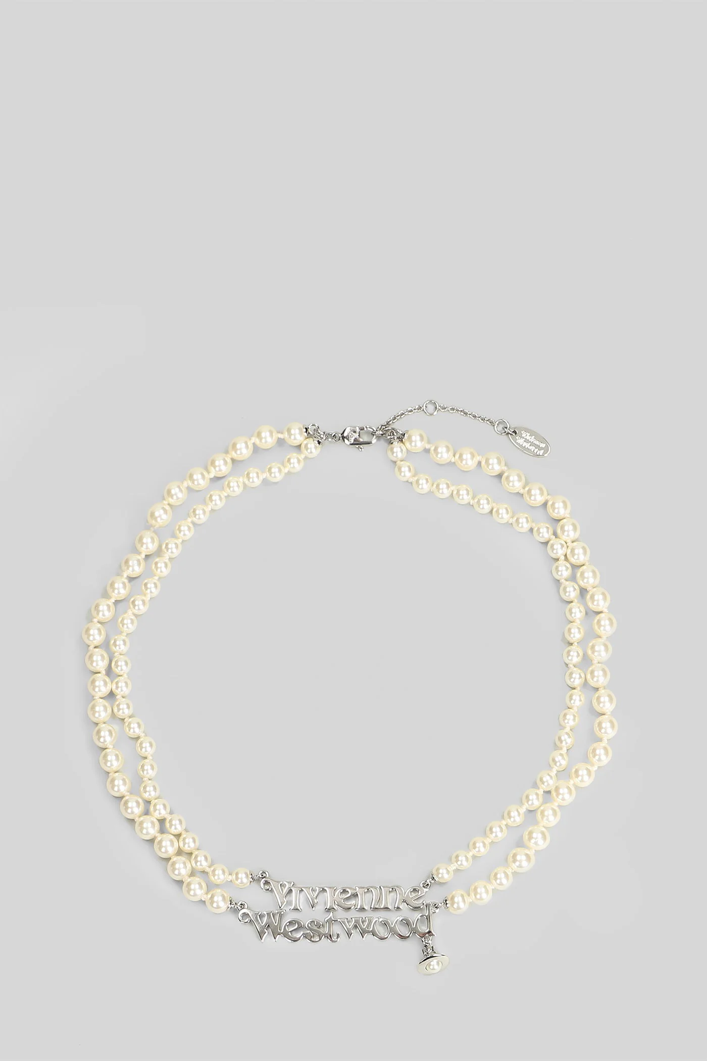 Amelia in platinum brass