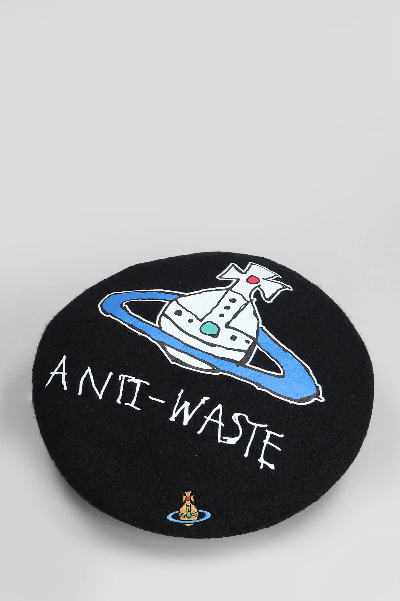 Hats in black wool - Image 2