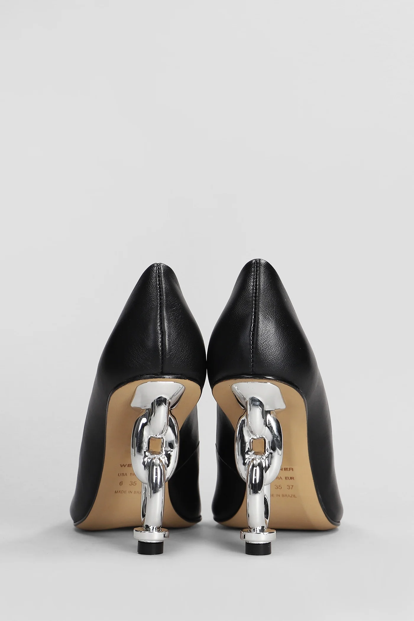 Pumps in black leather - Image 9