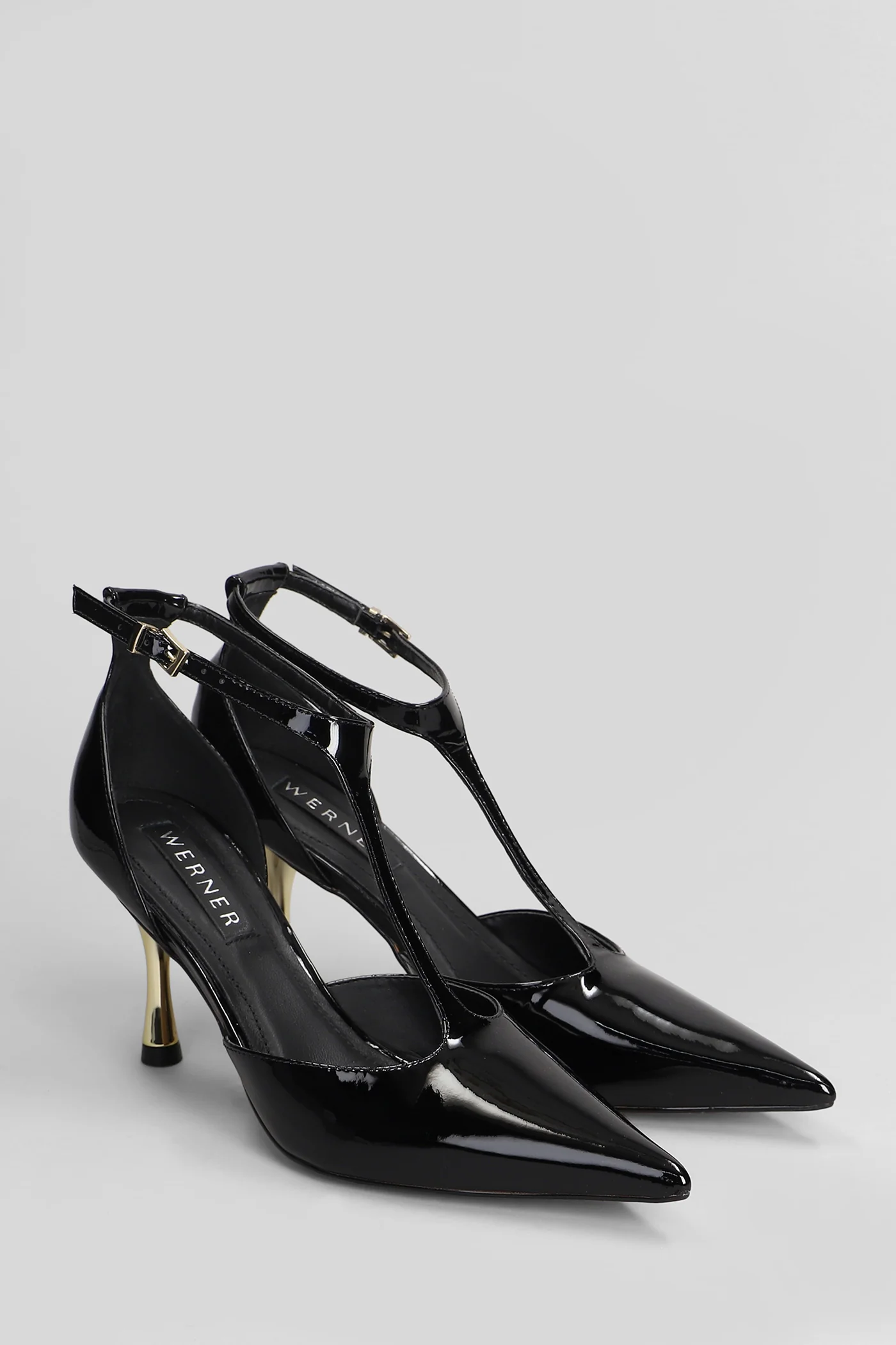 Pumps in black patent leather - Image 2