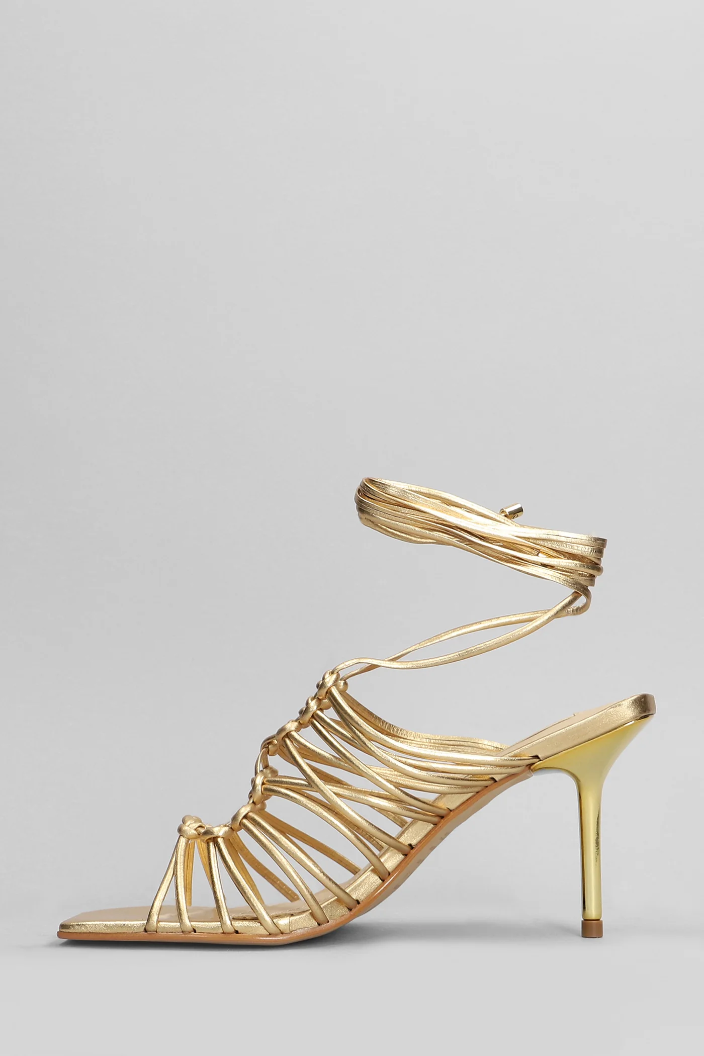 Sandals in gold leather - Image 3
