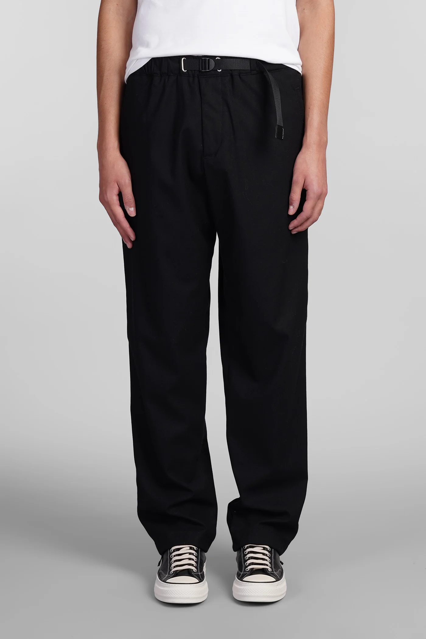 Pants in black linen